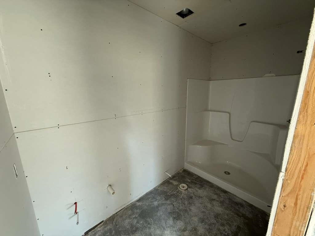 5079 N Toben Drive Bel Aire KS 67226