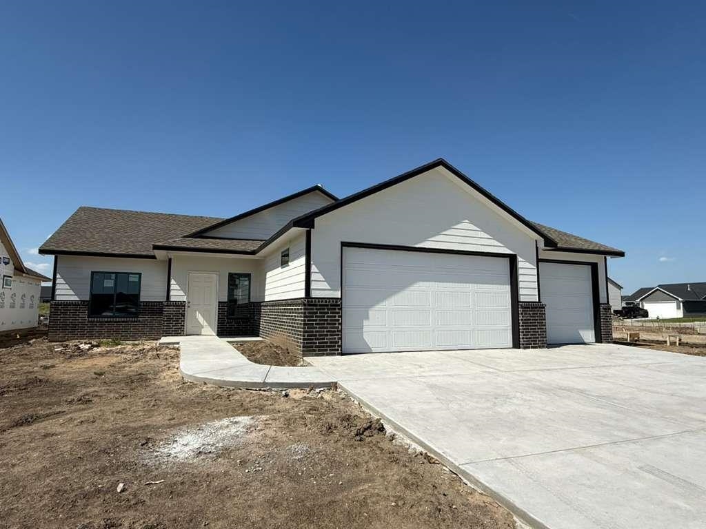 8998 Joshua Street Bel Aire KS 67226