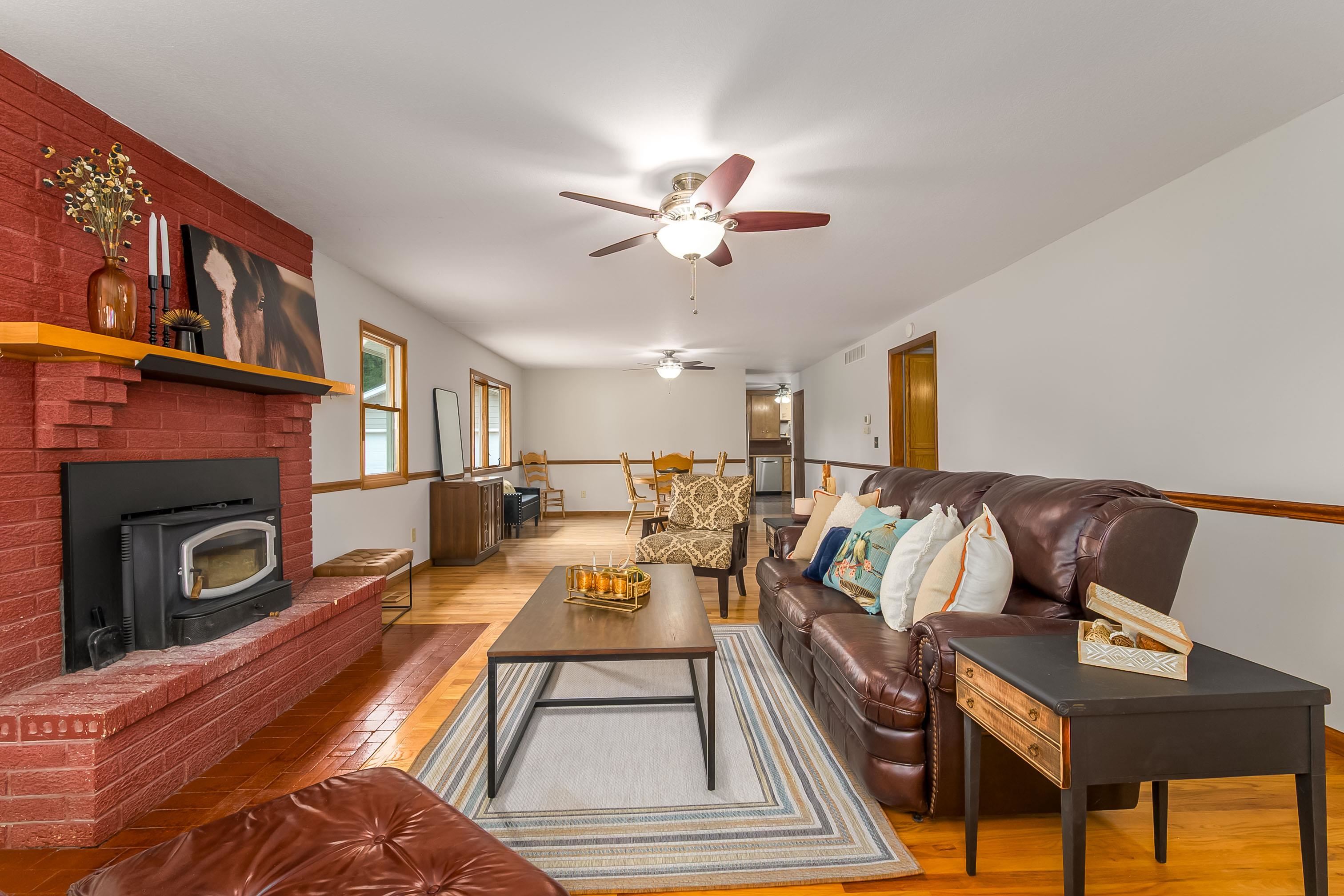 829 N Greenwich Road Belle Plaine KS 67013