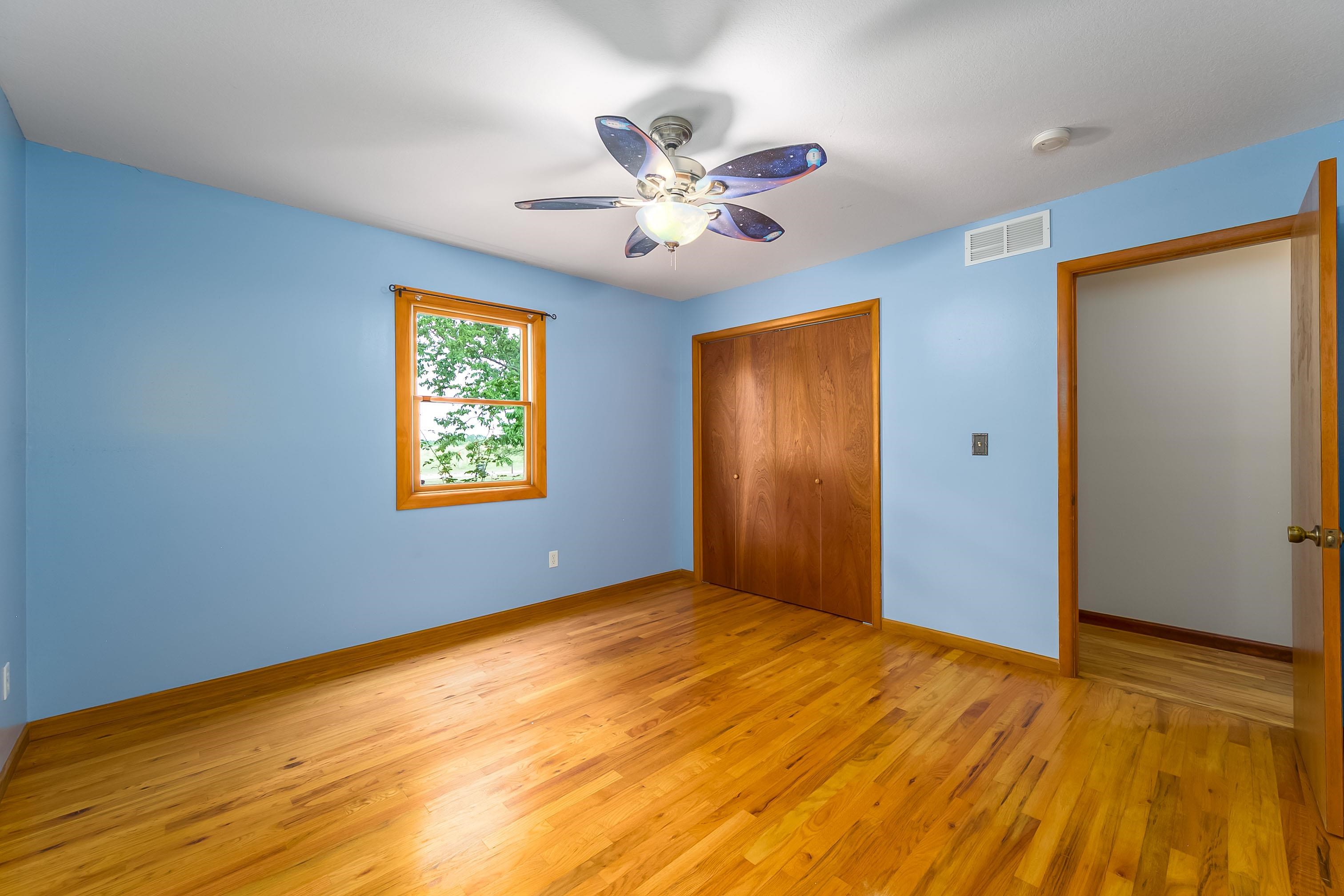 829 N Greenwich Road Belle Plaine KS 67013