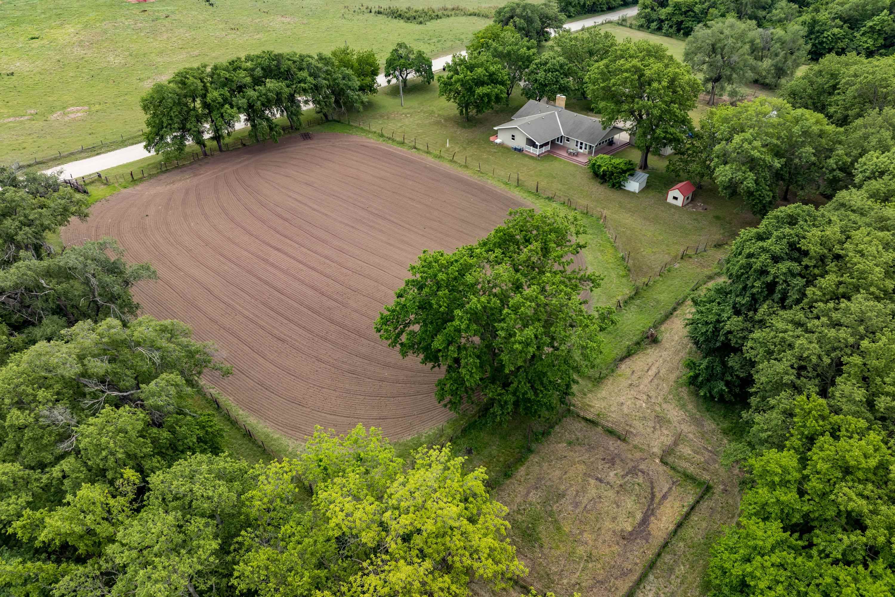 829 N Greenwich Road Belle Plaine KS 67013