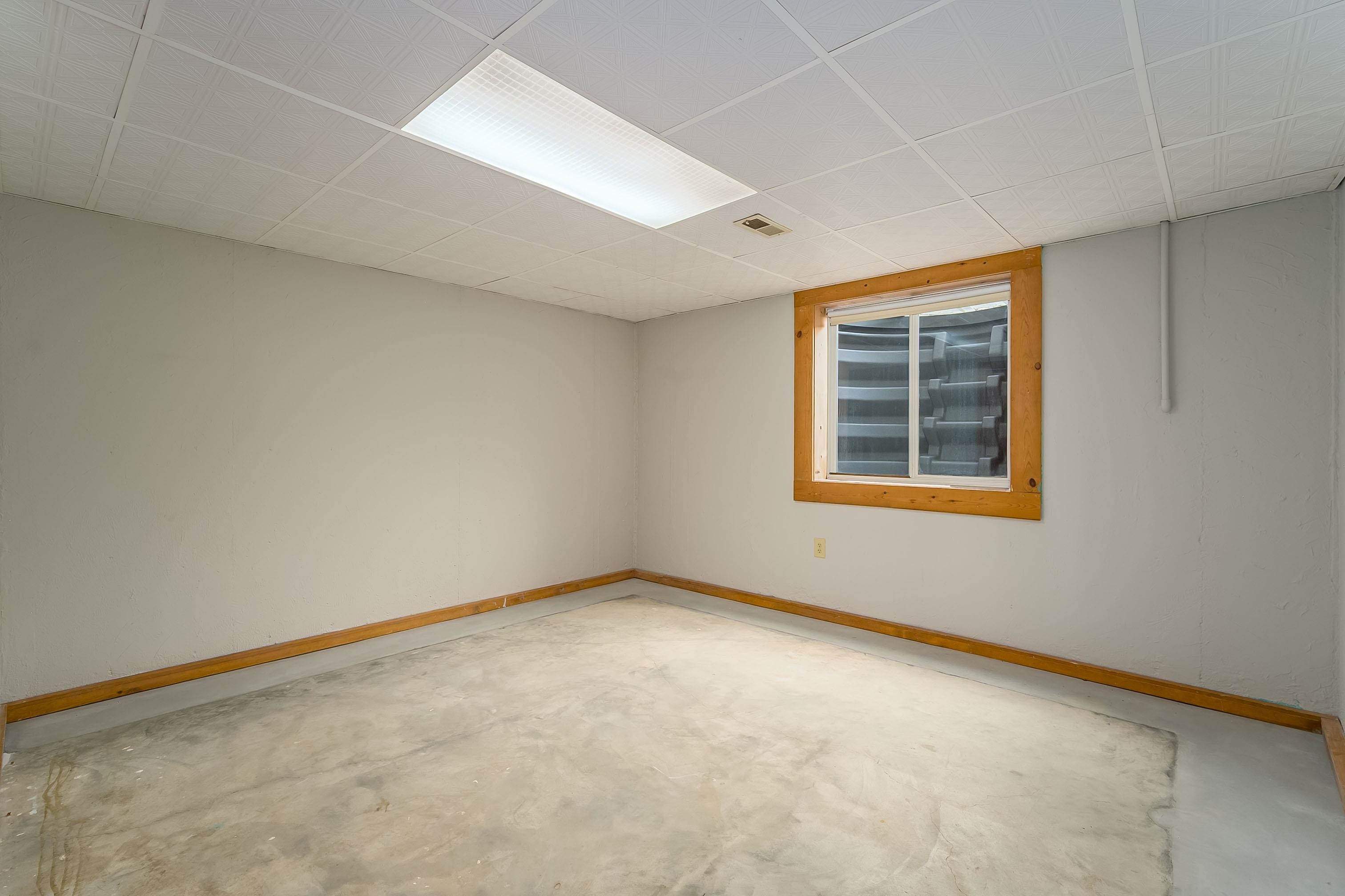 829 N Greenwich Road Belle Plaine KS 67013