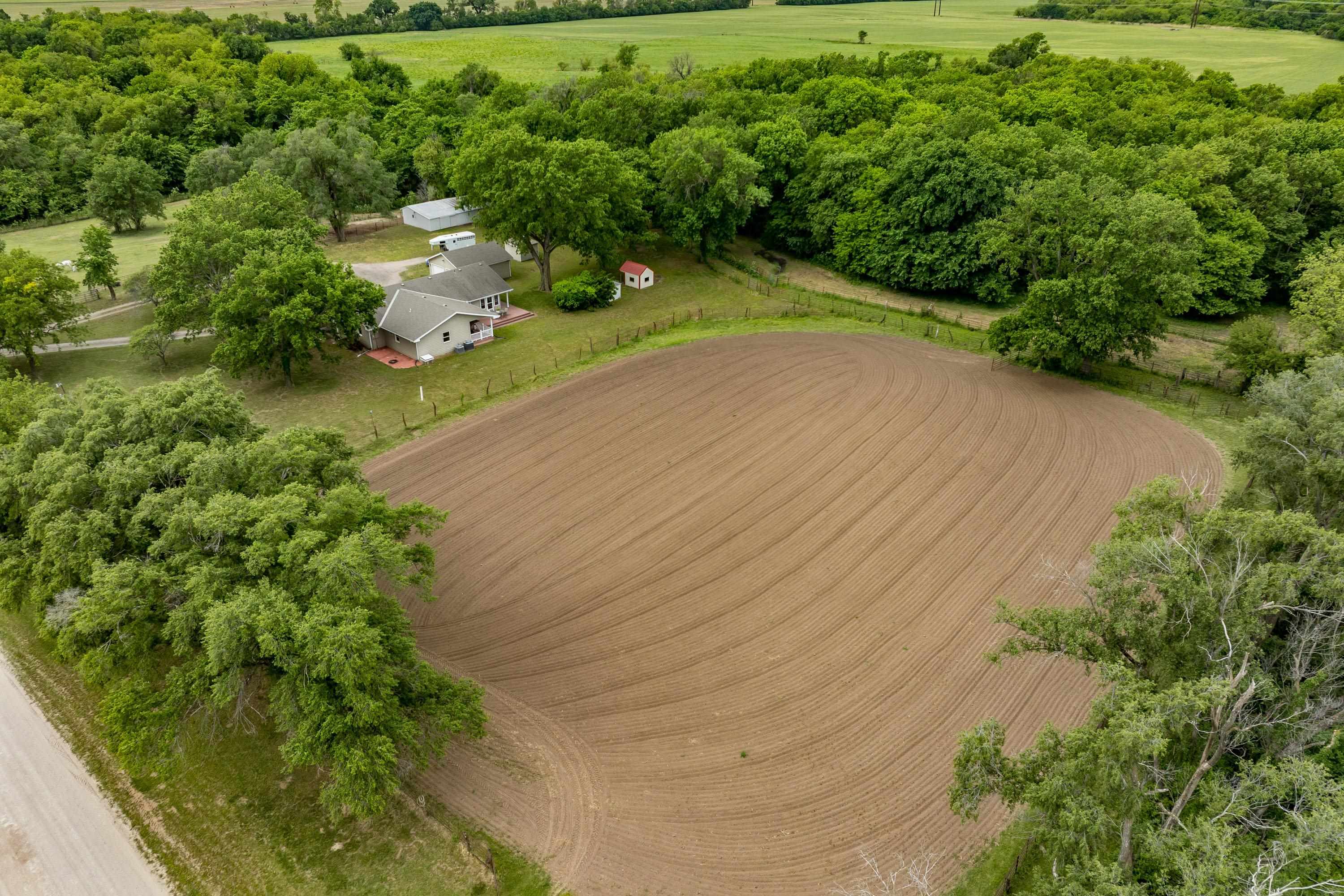 829 N Greenwich Road Belle Plaine KS 67013