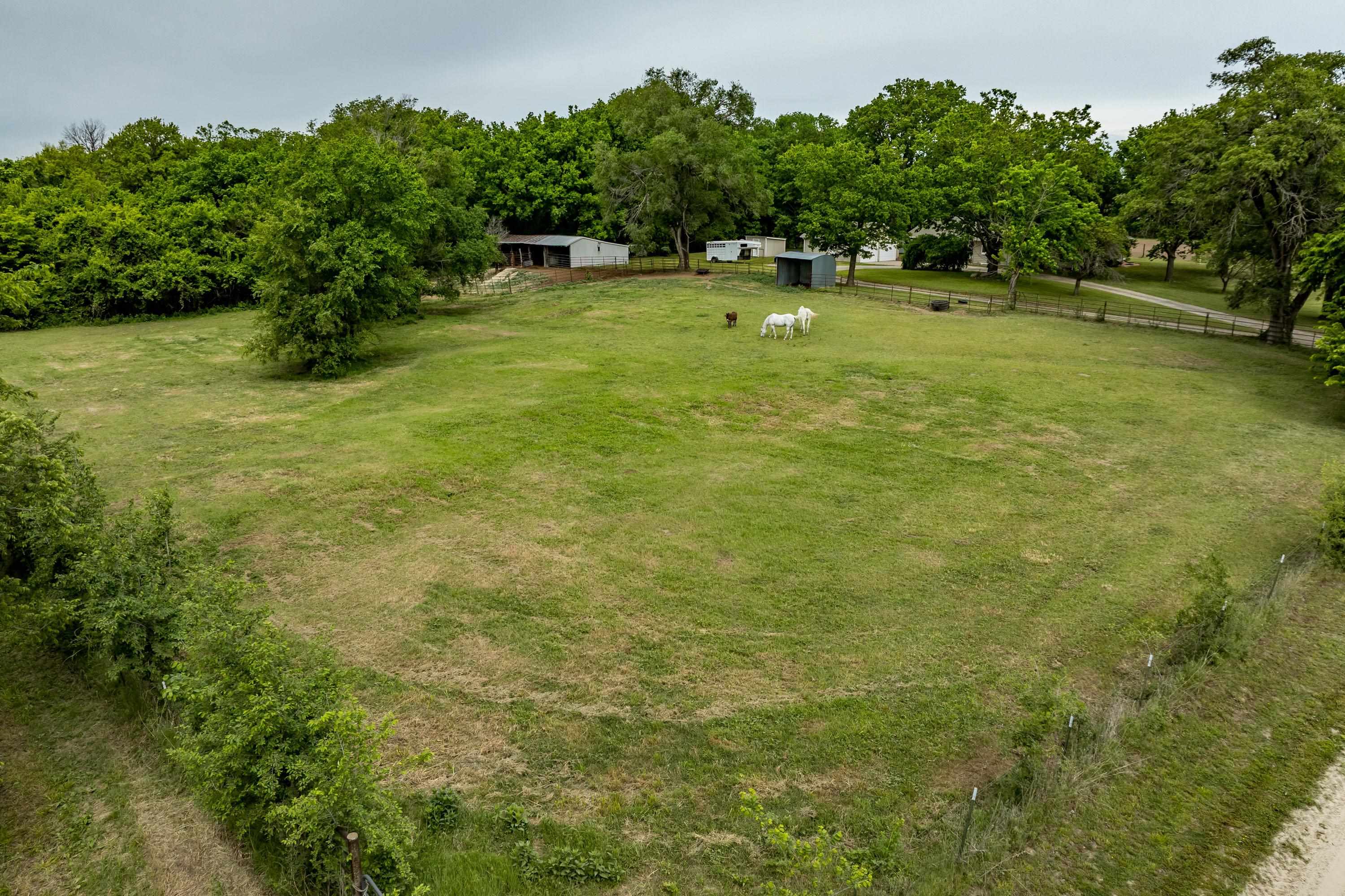 829 N Greenwich Road Belle Plaine KS 67013
