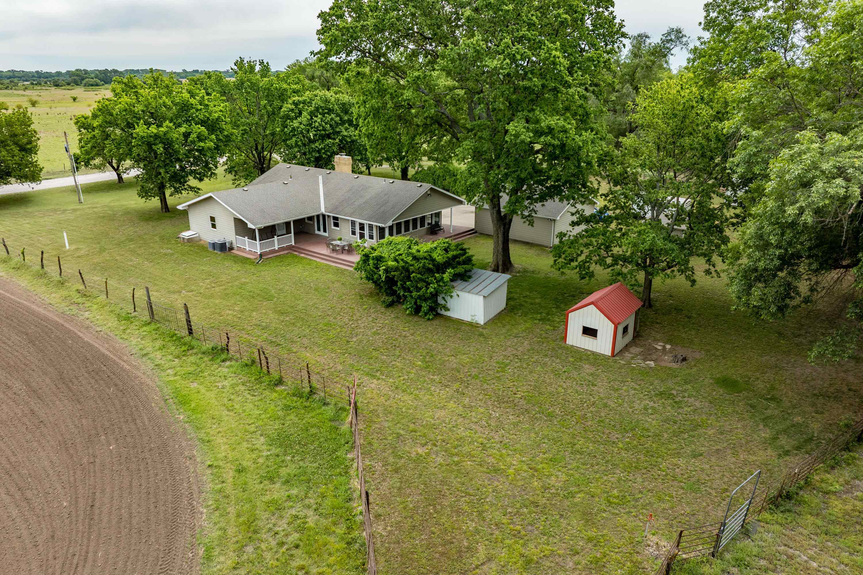 829 N Greenwich Road Belle Plaine KS 67013