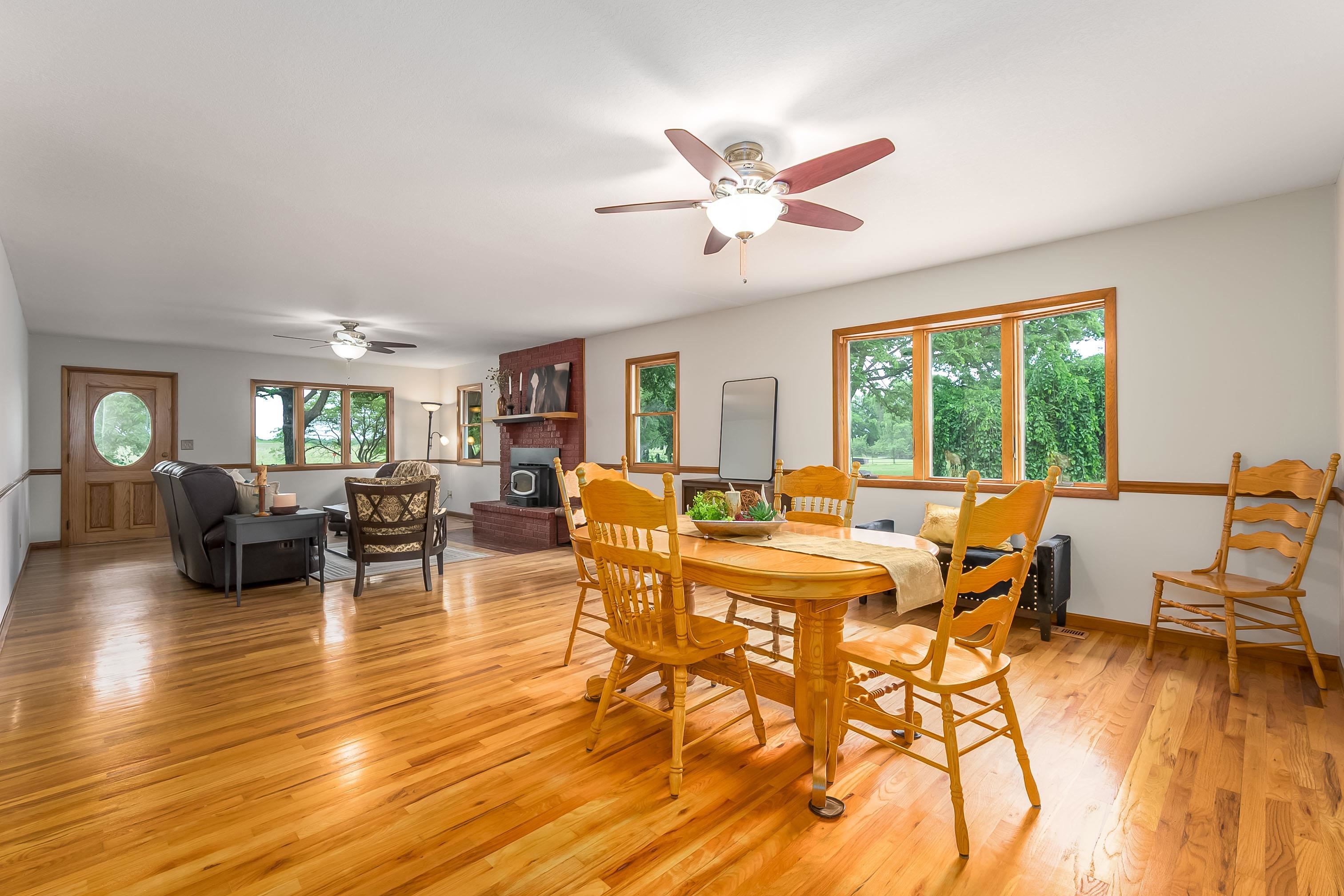 829 N Greenwich Road Belle Plaine KS 67013