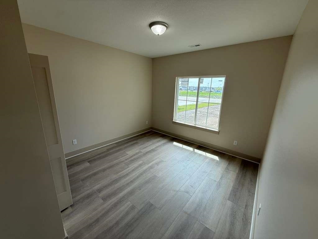 8992 E Forbes Circle Bel Aire KS 67226