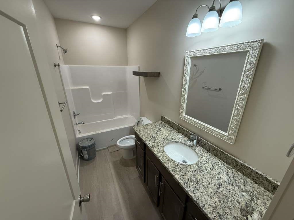 8992 E Forbes Circle Bel Aire KS 67226