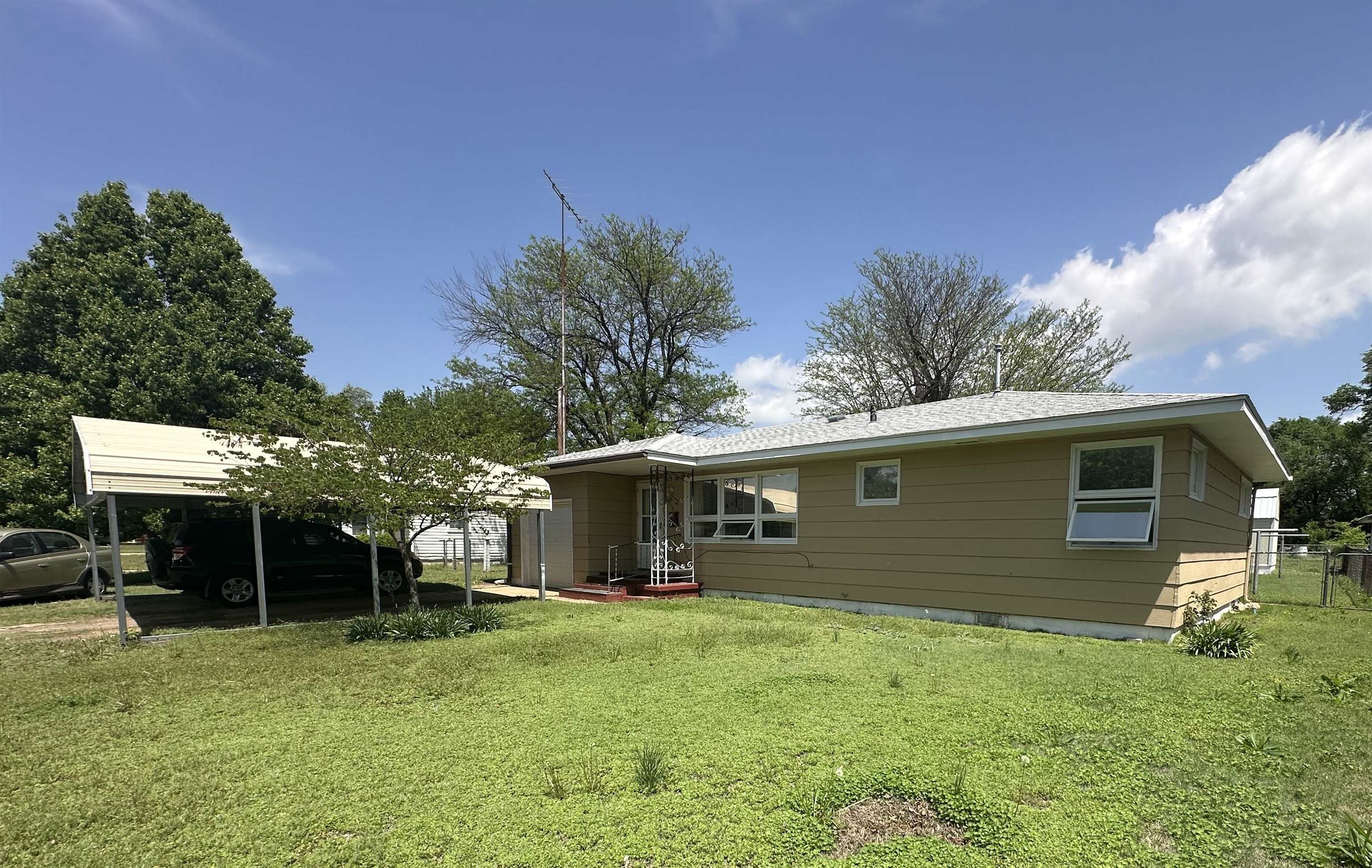 516 N Botkin Street Attica KS 67009