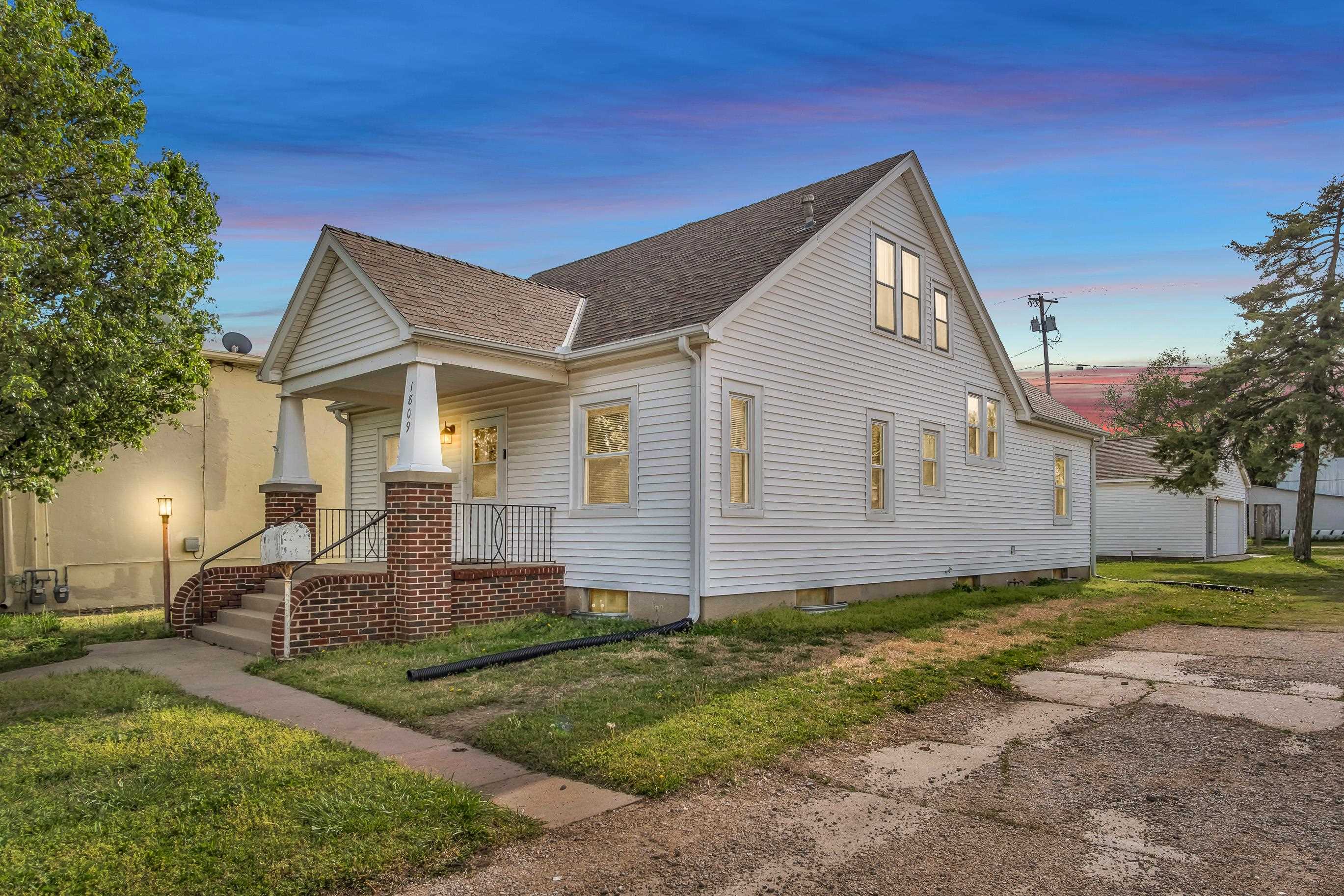 1809 N Main Street Newton KS 67114