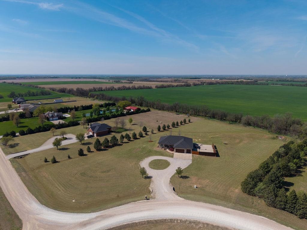2601 S Brookmeadow Drive Garden Plain KS 67050