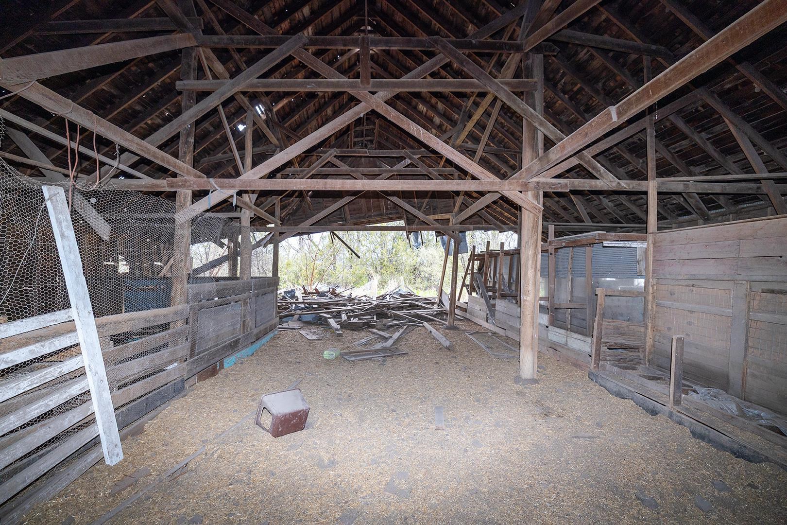 2216 E Ford Valley Center KS 67147