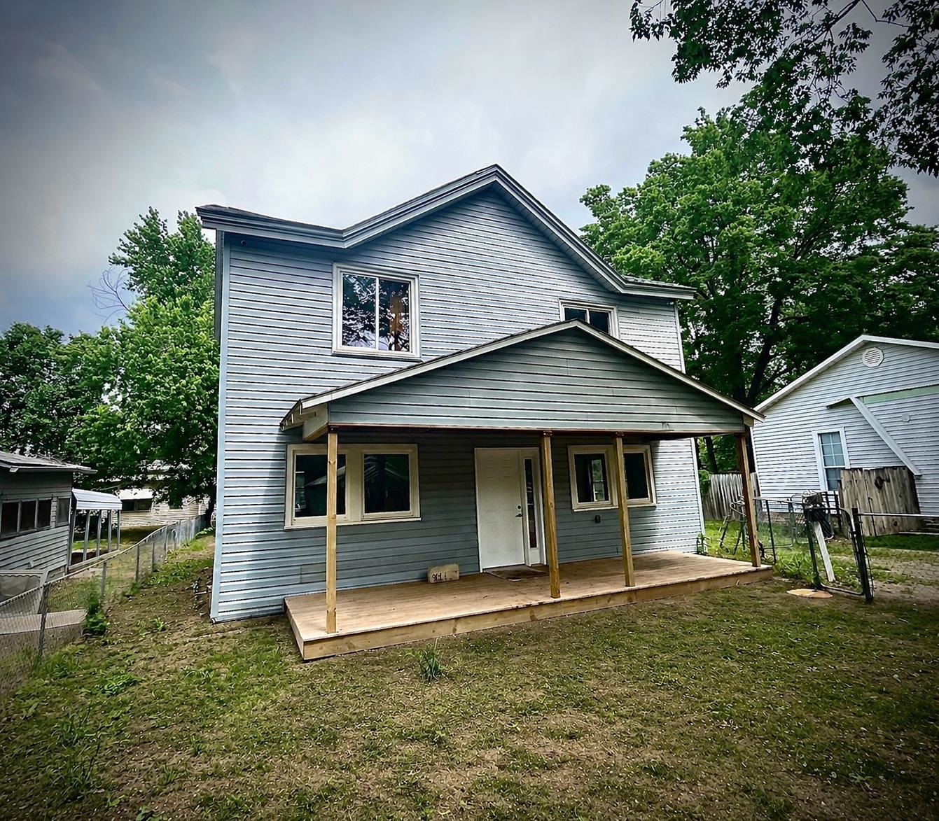 904 E 5th Avenue Winfield KS 67156
