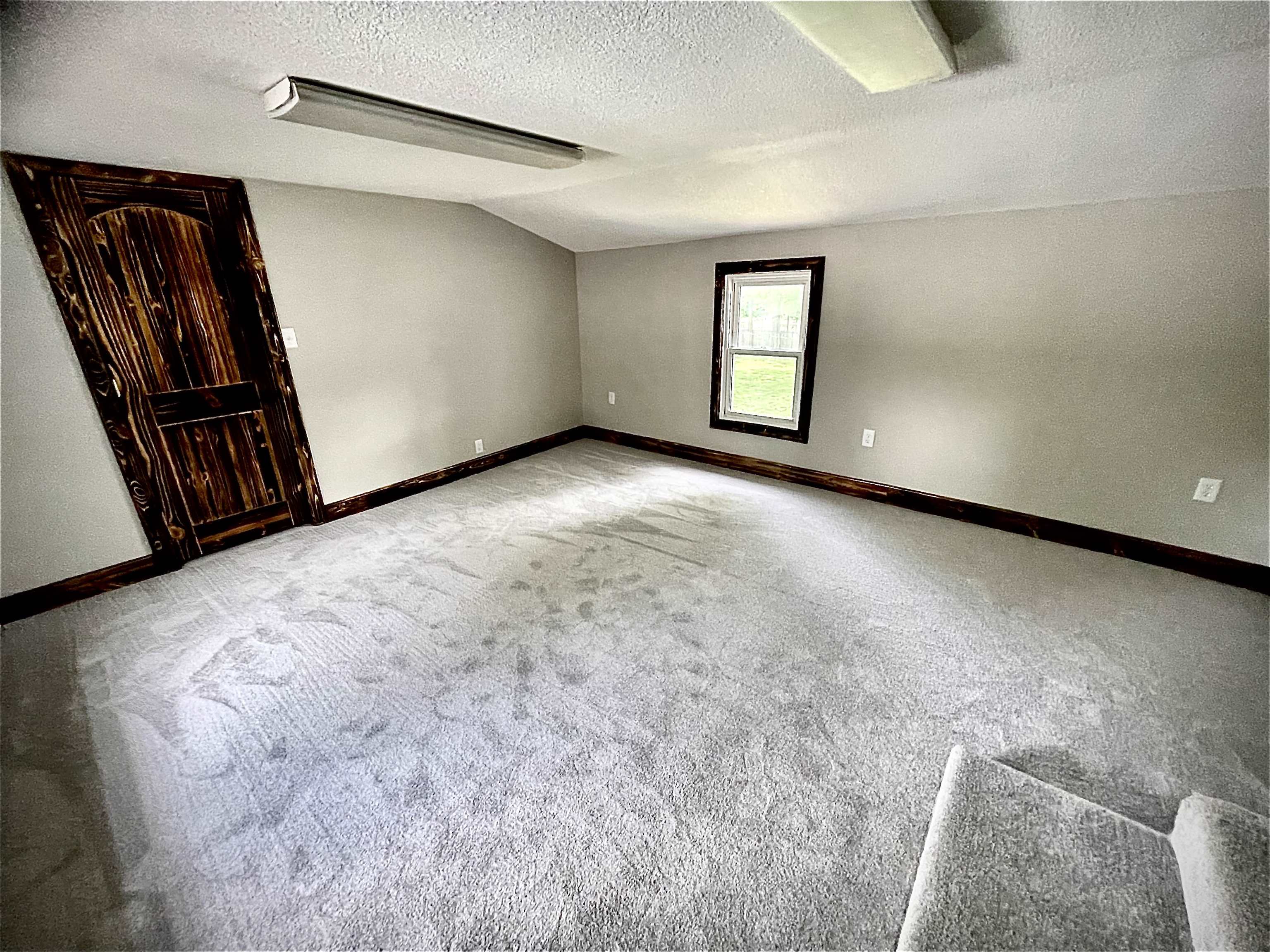 904 E 5th Avenue Winfield KS 67156