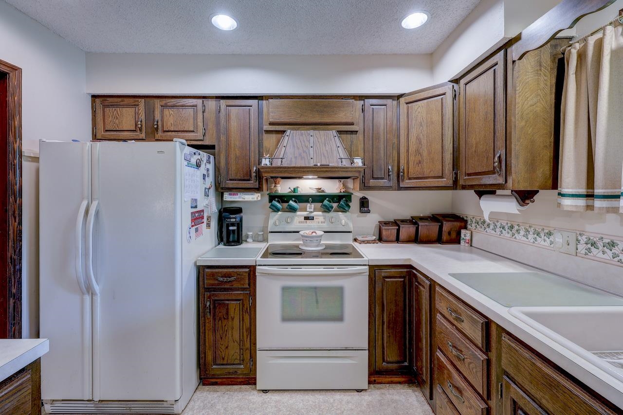 4 Lakeridge Drive Arkansas City KS 67005