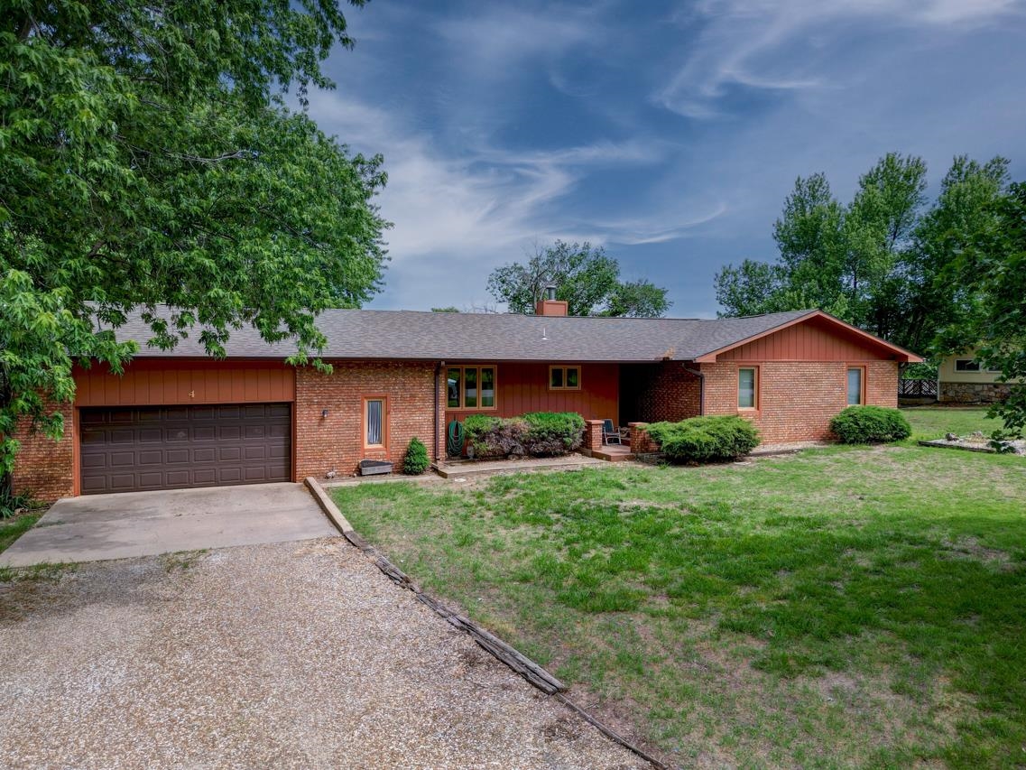 4 Lakeridge Drive Arkansas City KS 67005
