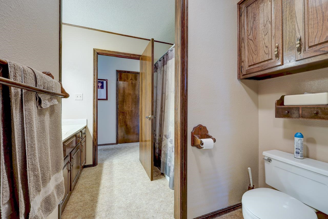 4 Lakeridge Drive Arkansas City KS 67005