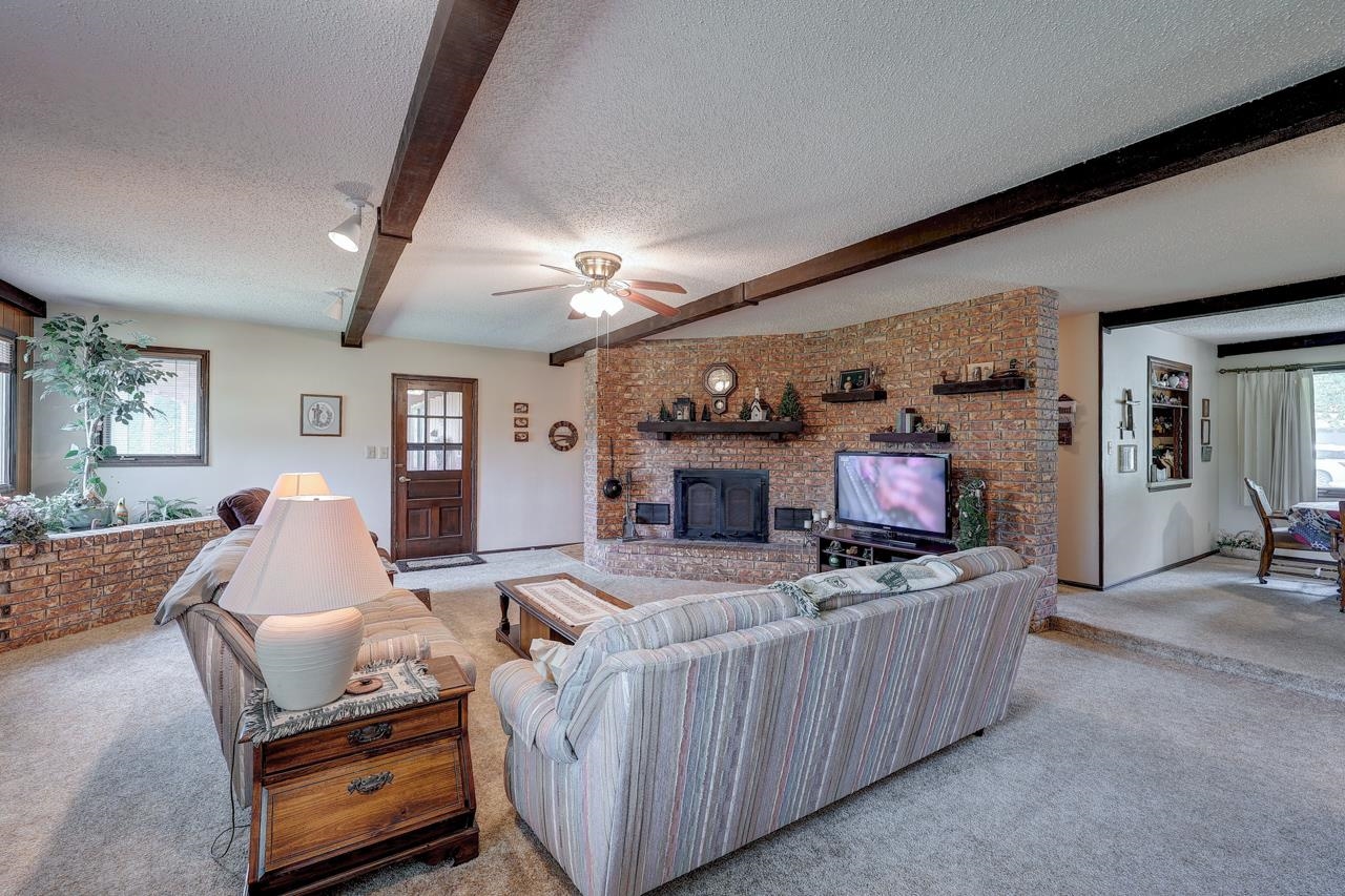 4 Lakeridge Drive Arkansas City KS 67005