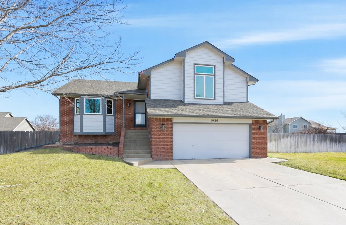 1936 N Grace Avenue Court Andover KS 67002