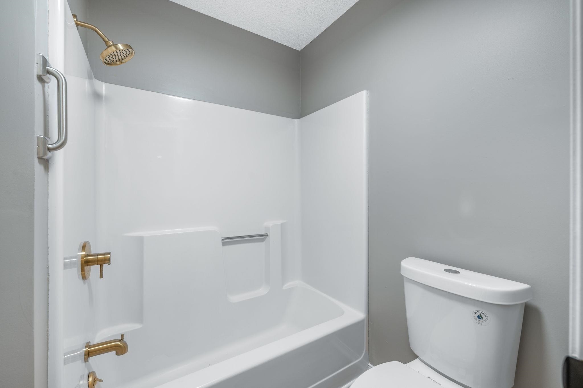 7025 E 39th Street N Wichita KS 67226