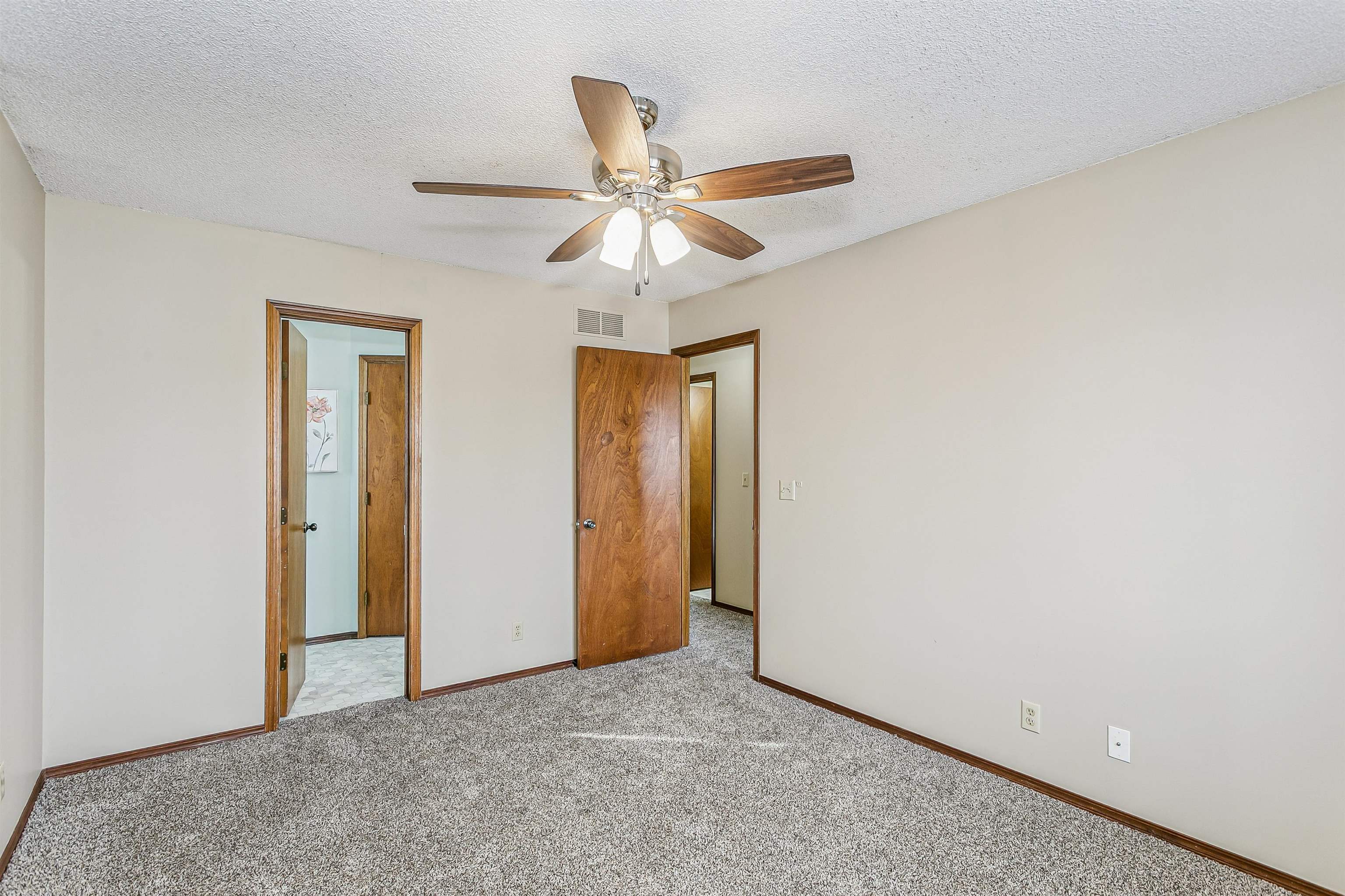 7401 E Brookview Circle Wichita KS 67226