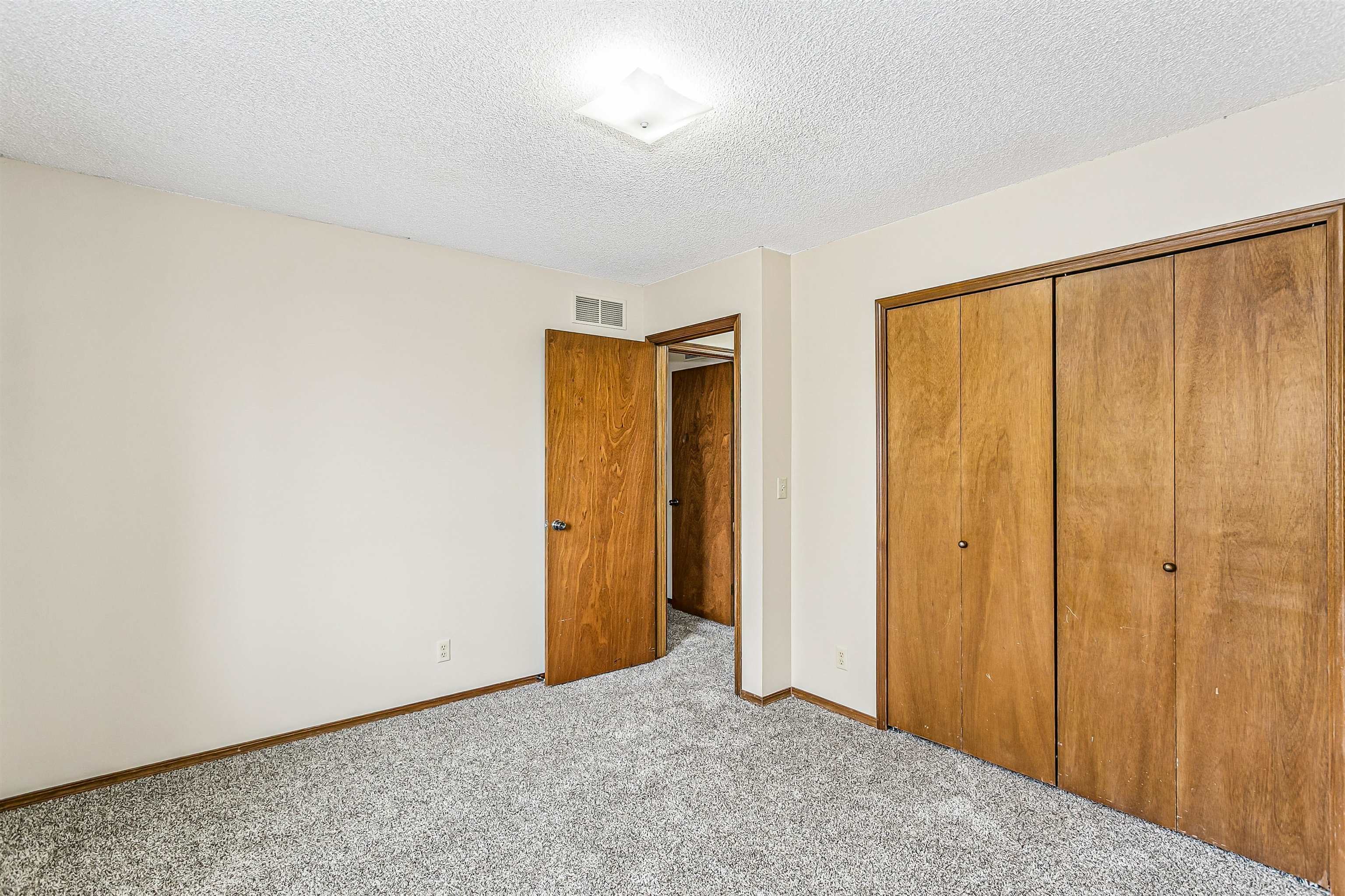 7401 E Brookview Circle Wichita KS 67226