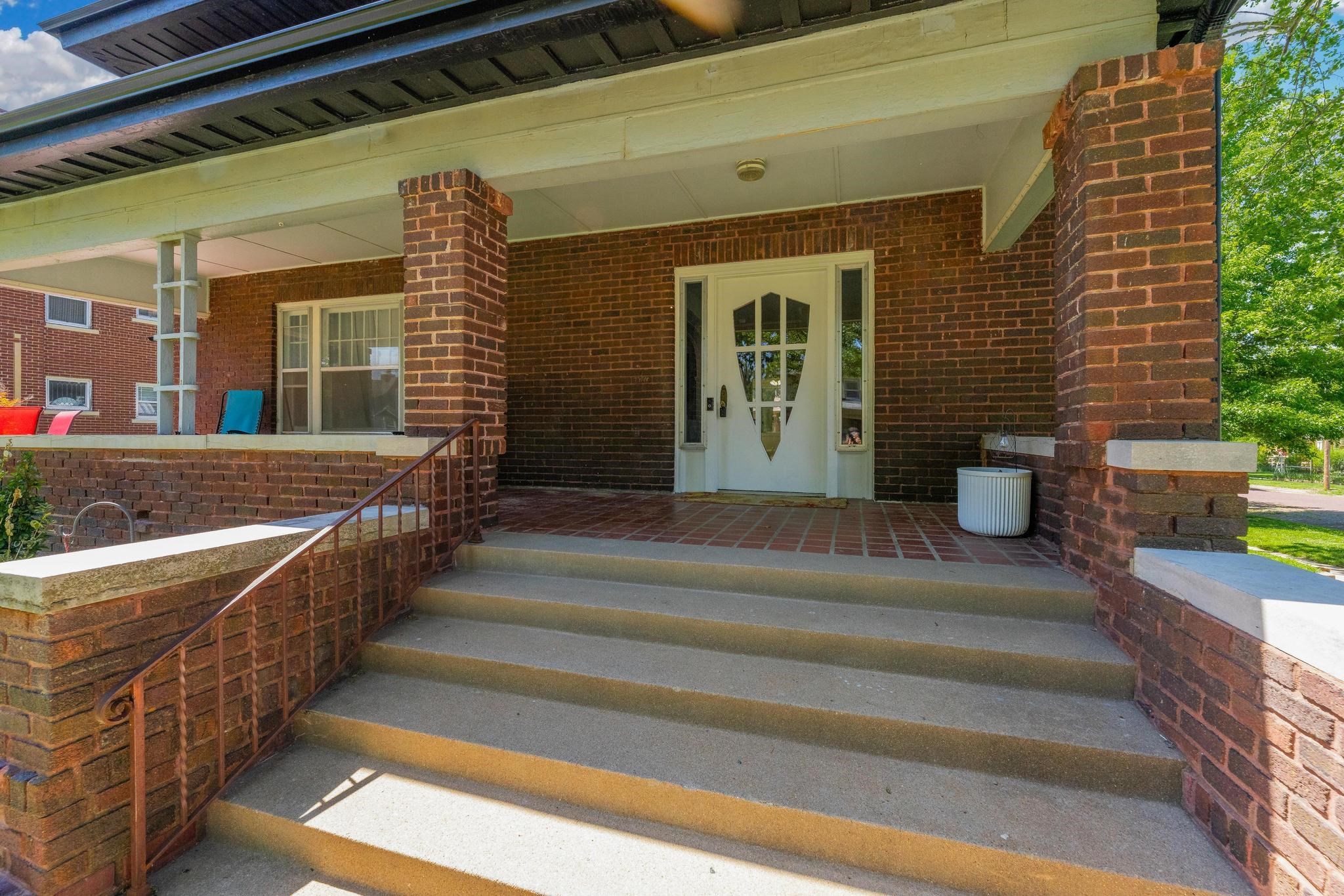 225 N B Street Arkansas City KS 67005