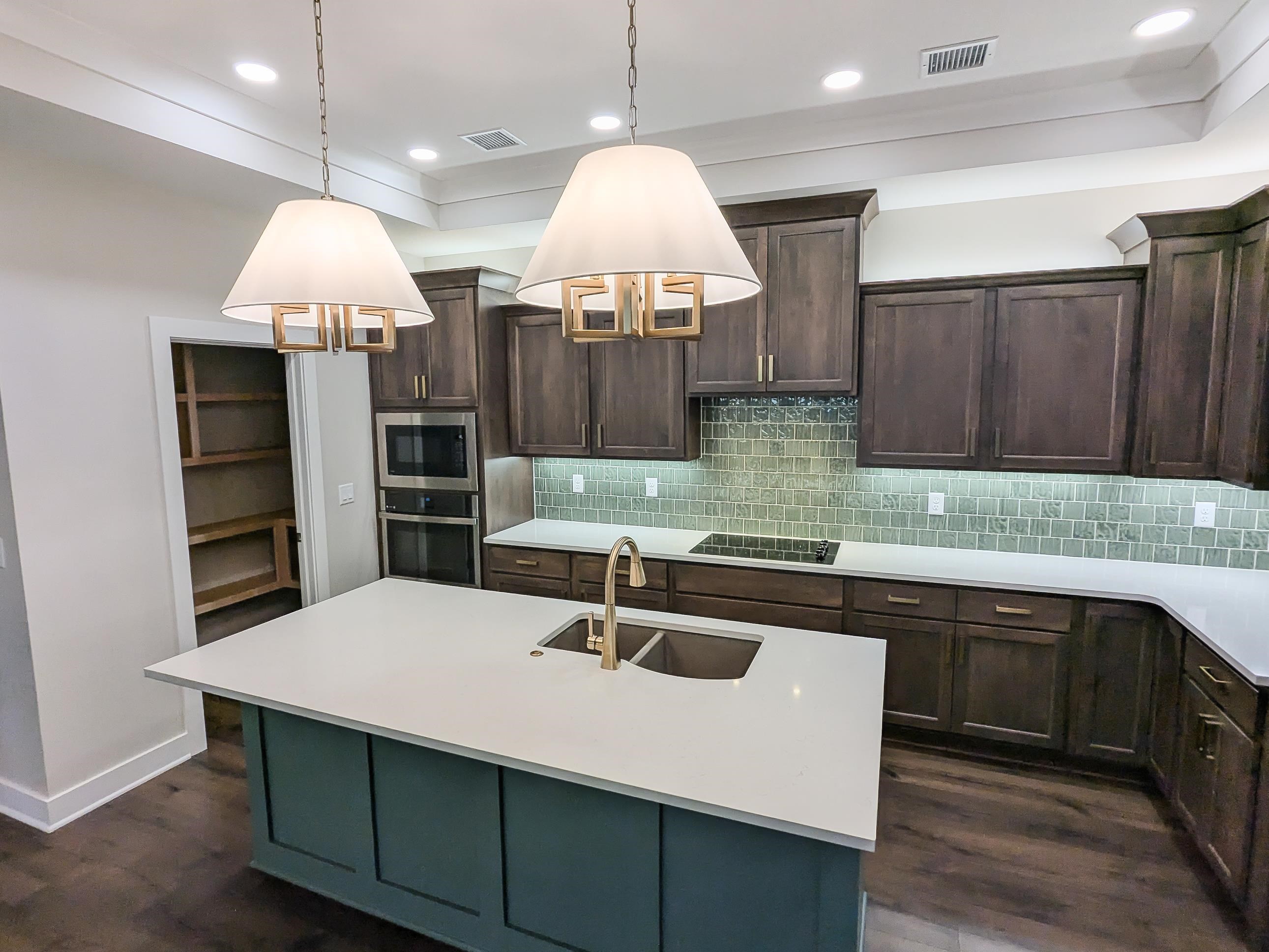 727 E Lexington Lane Andover KS 67002