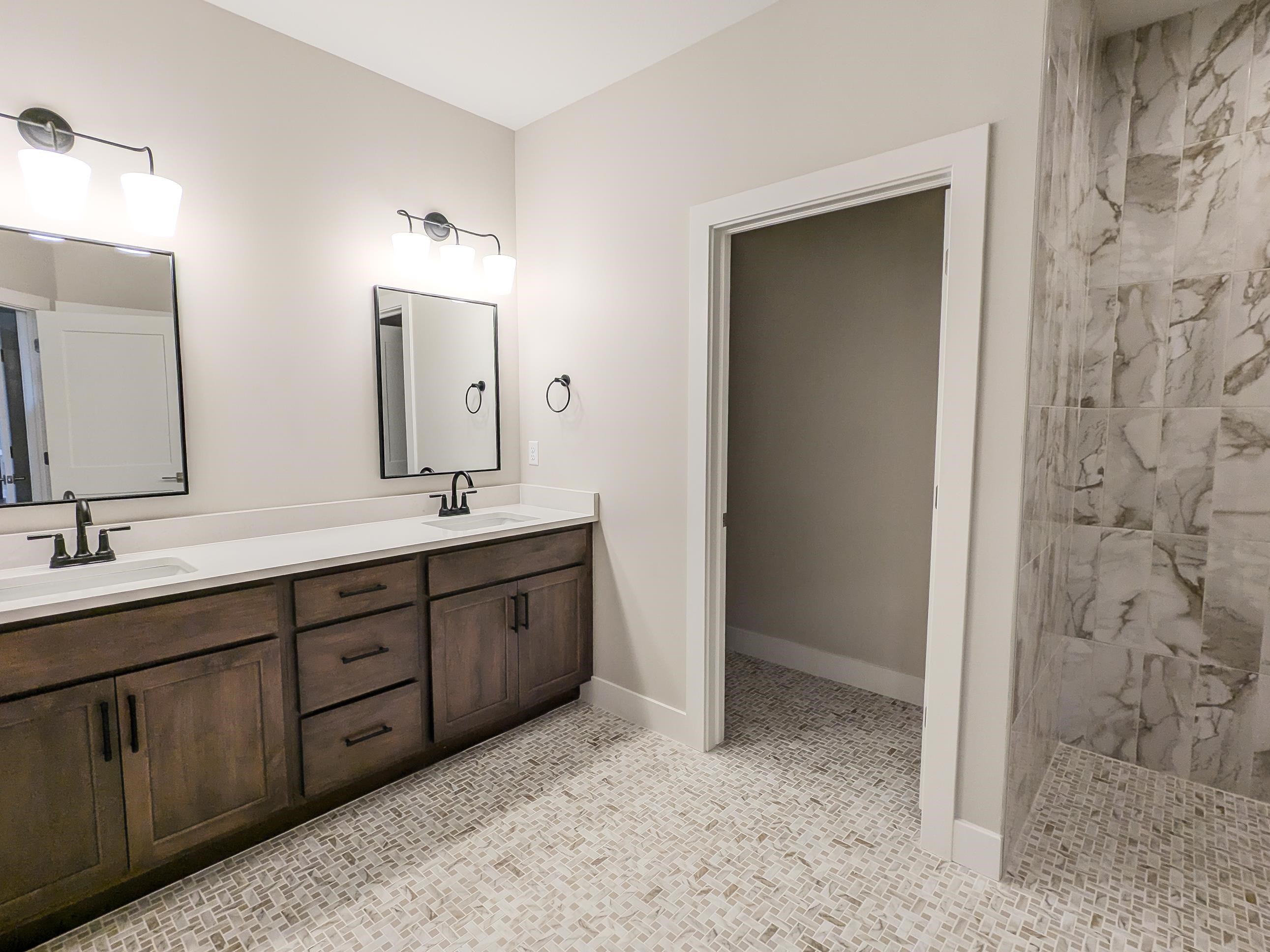 727 E Lexington Lane Andover KS 67002