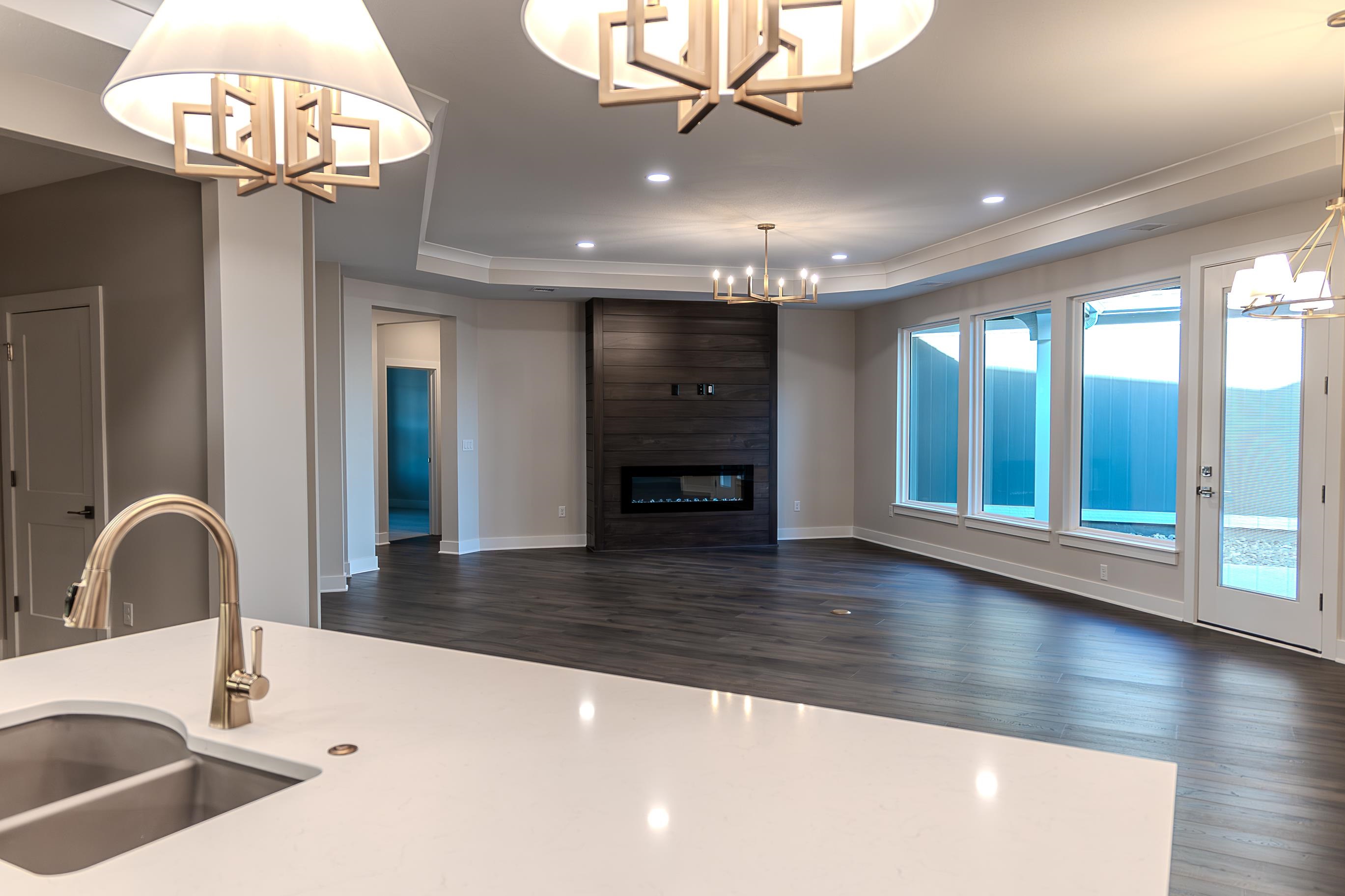 727 E Lexington Lane Andover KS 67002