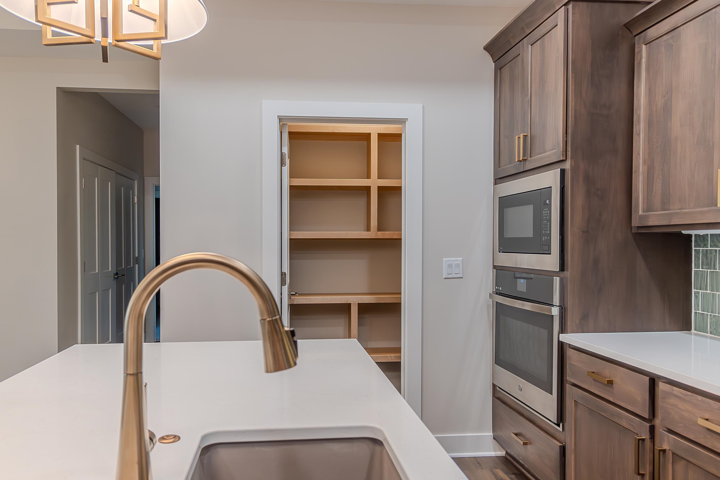 727 E Lexington Lane Andover KS 67002