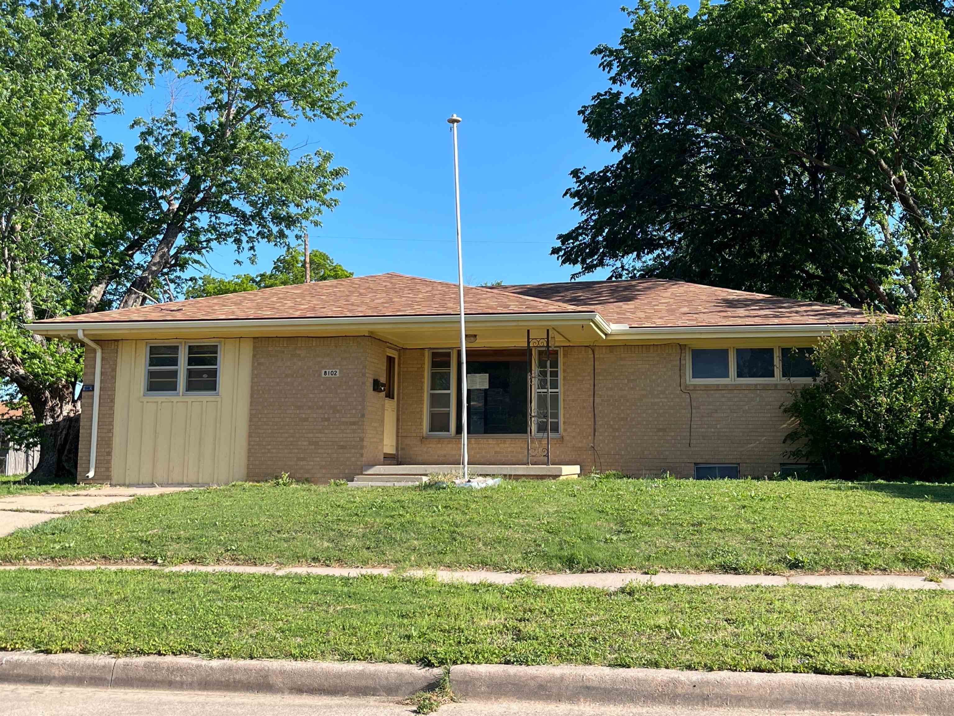 8102 E Indianapolis Street Wichita KS 67207-0000