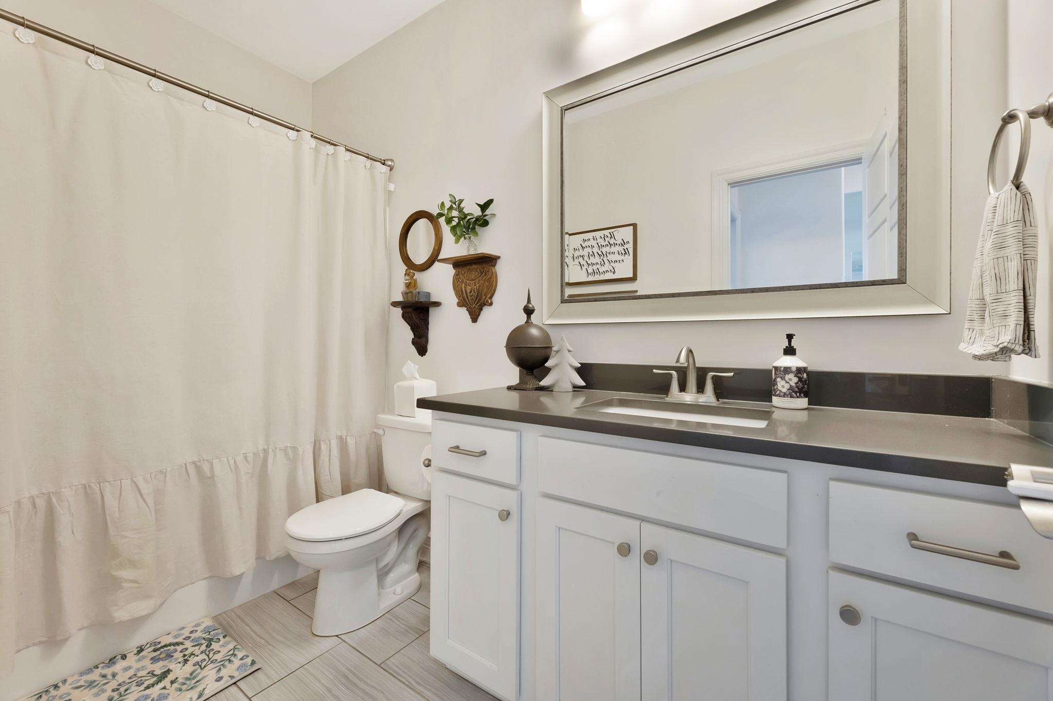 2333 N Silverdale Andover KS 67002