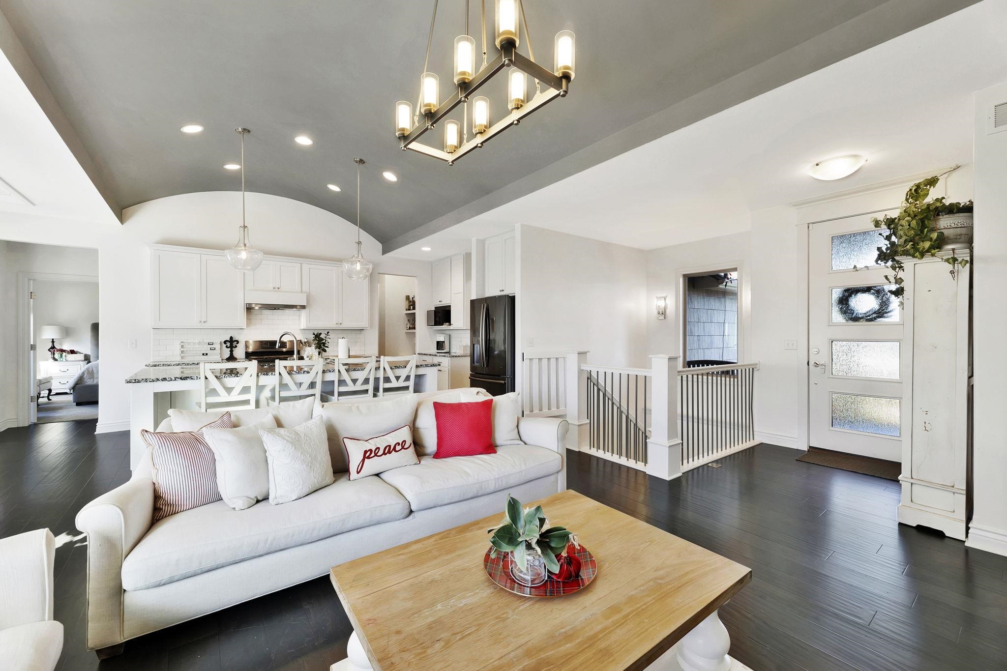 2333 N Silverdale Andover KS 67002