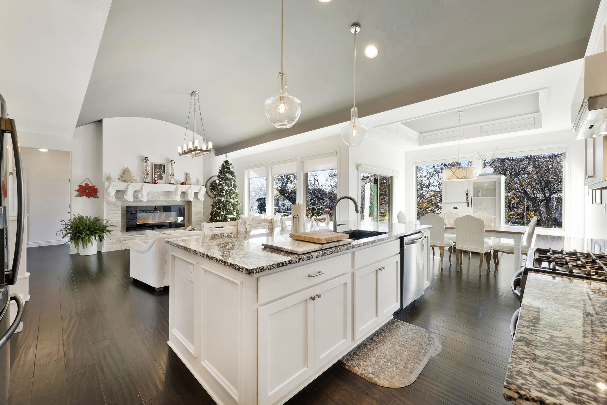 2333 N Silverdale Andover KS 67002