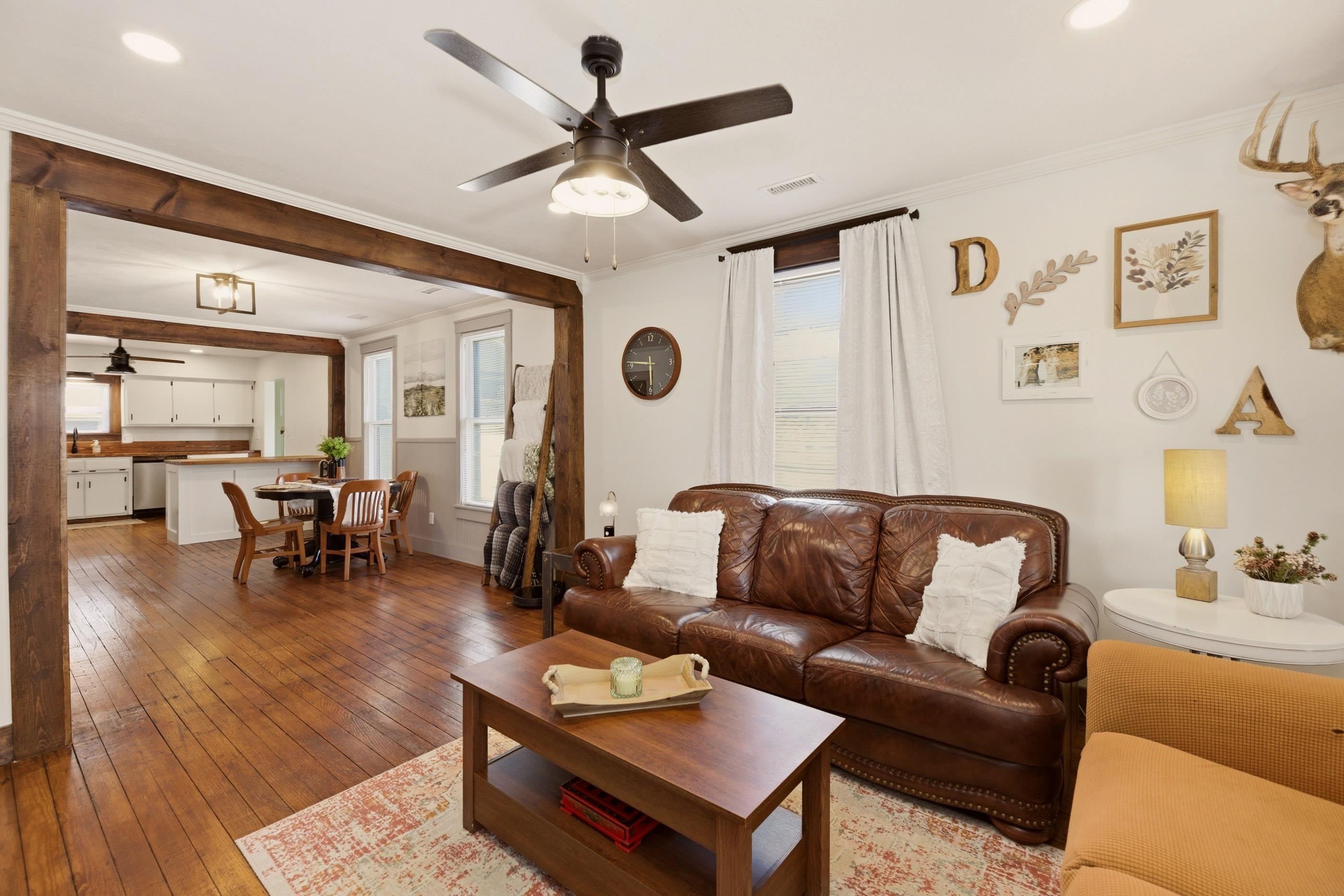 218 E 10th Street Newton KS 67114