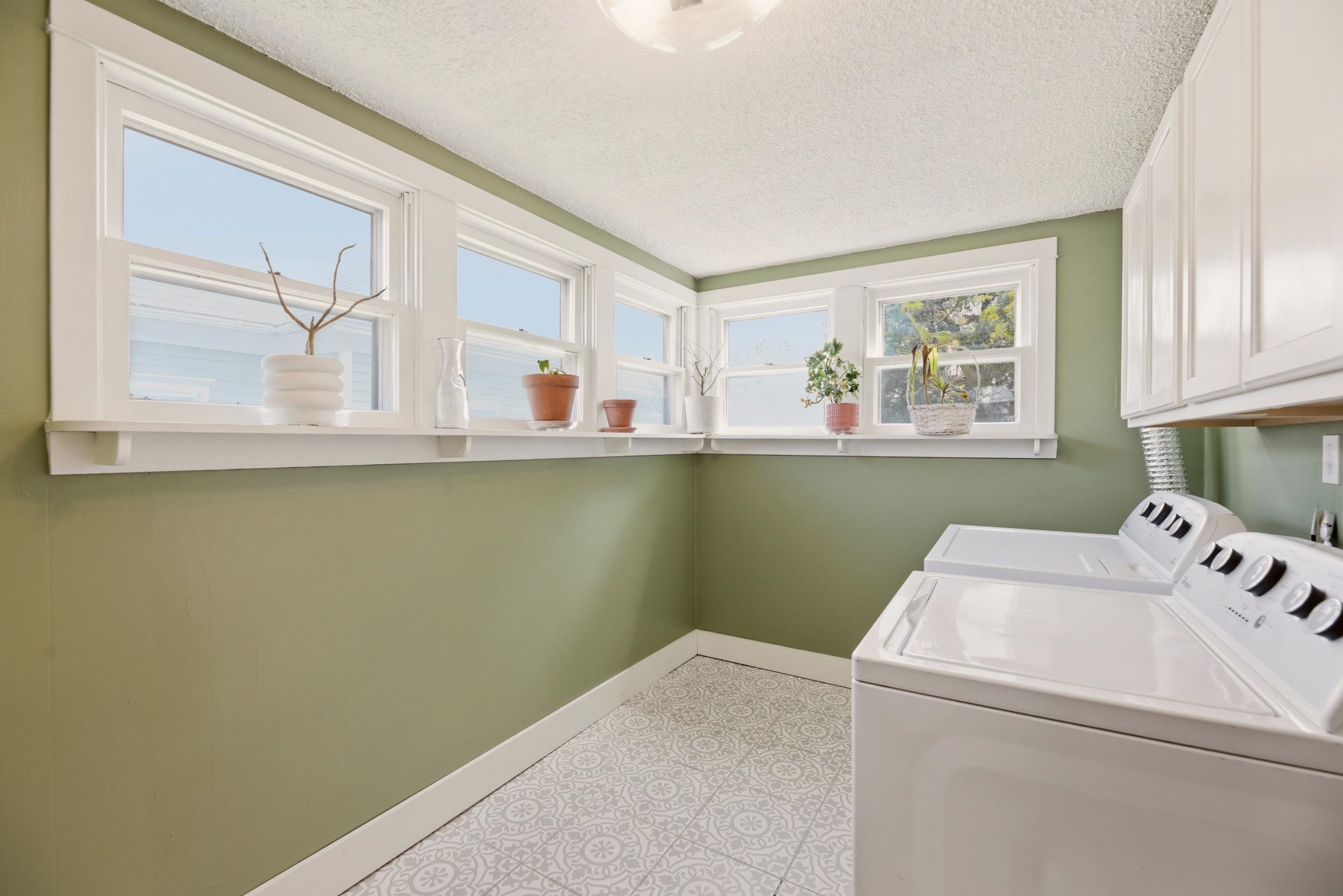 218 E 10th Street Newton KS 67114