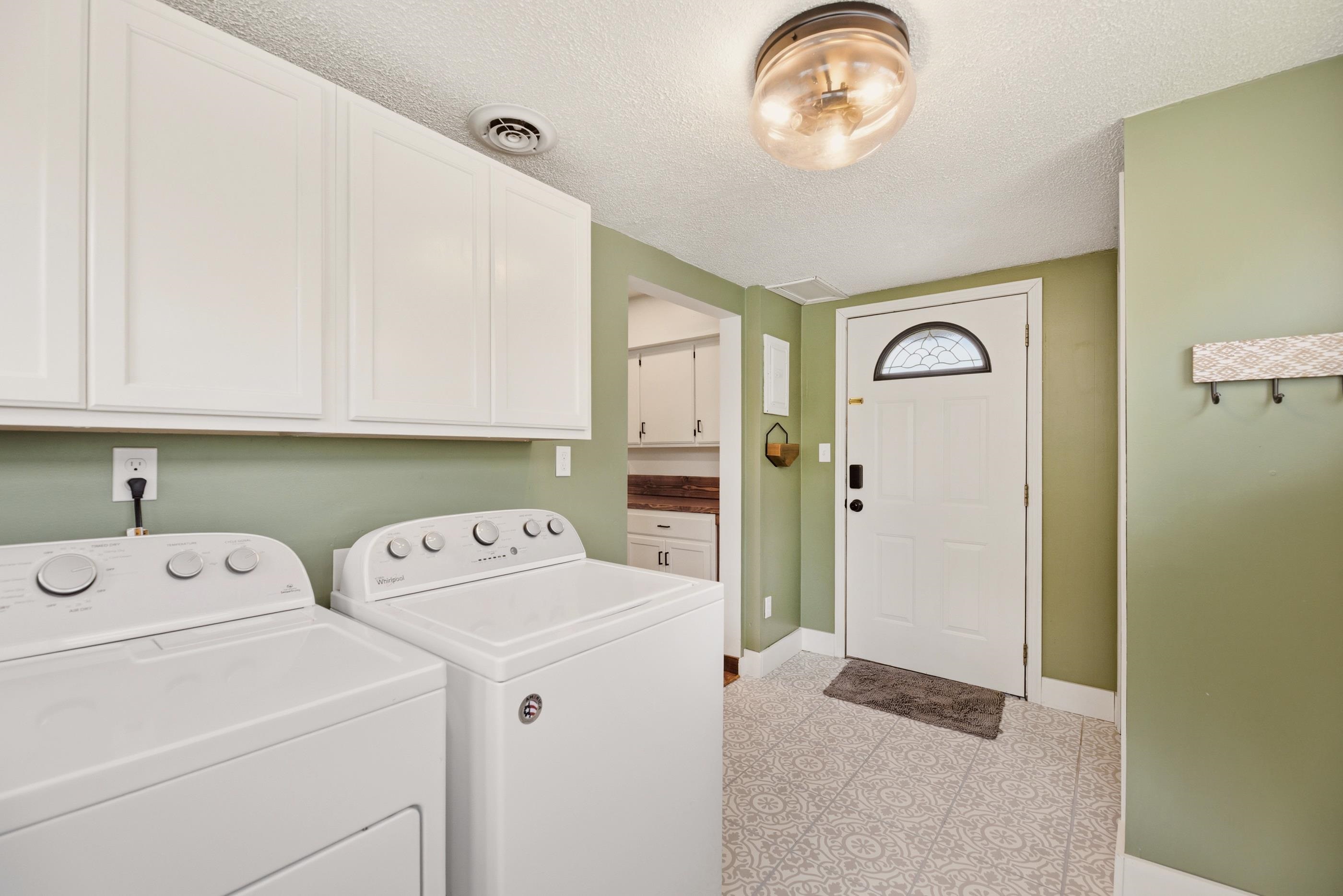 218 E 10th Street Newton KS 67114