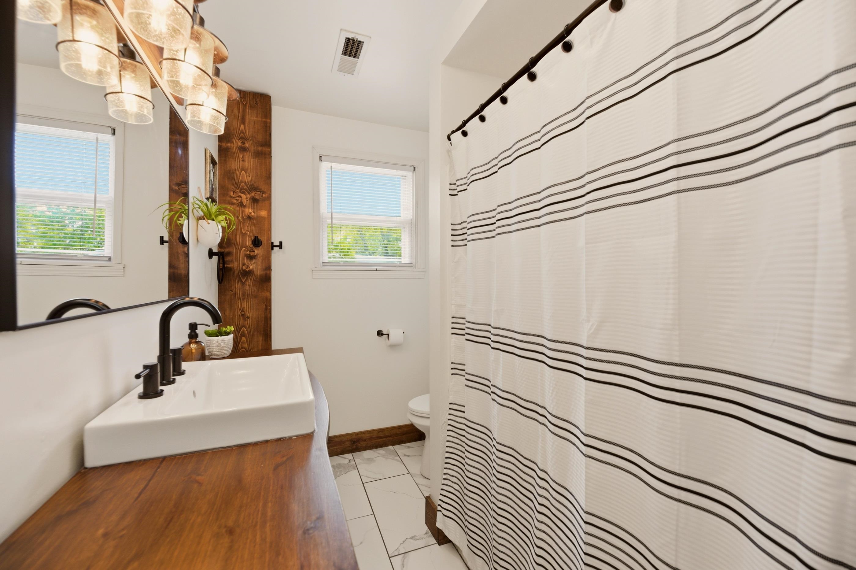 218 E 10th Street Newton KS 67114