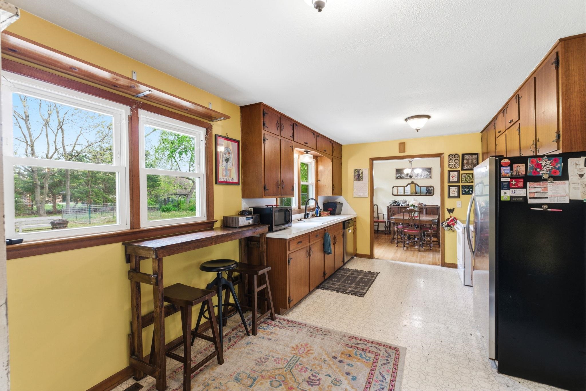 18 W Rolling Hills Drive Wichita KS 67212-3760