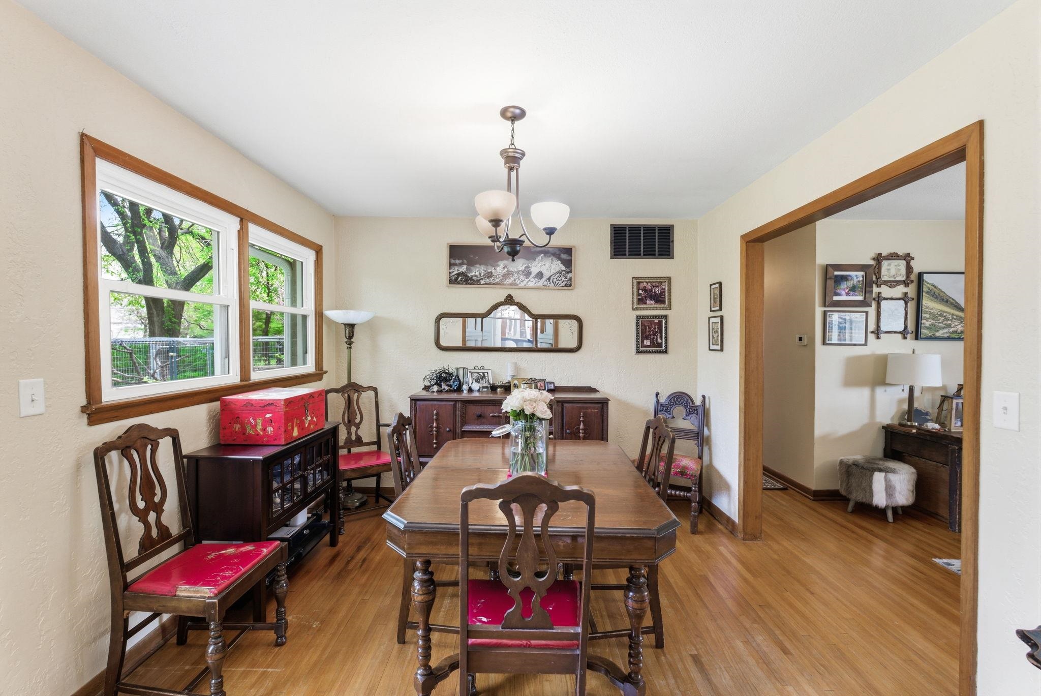 18 W Rolling Hills Drive Wichita KS 67212-3760