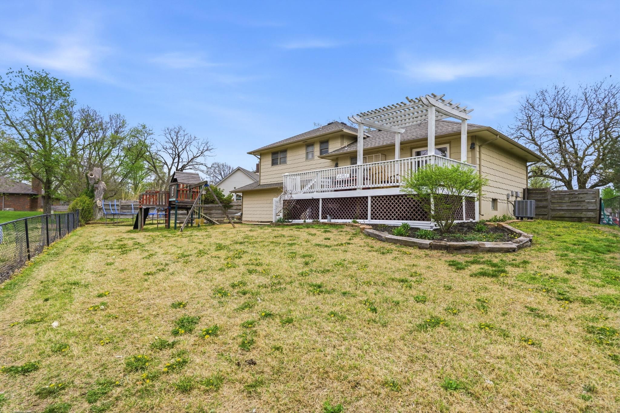 8448 E Lakeland Court Wichita KS 67207
