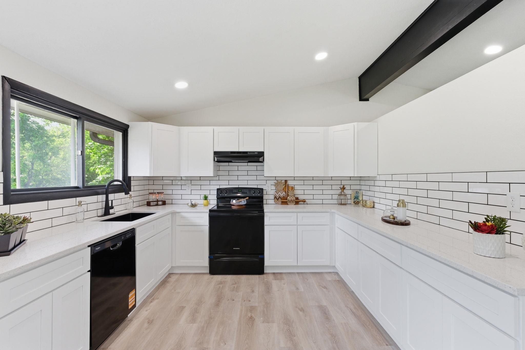 4052 N Auburn Bel Aire KS 67220
