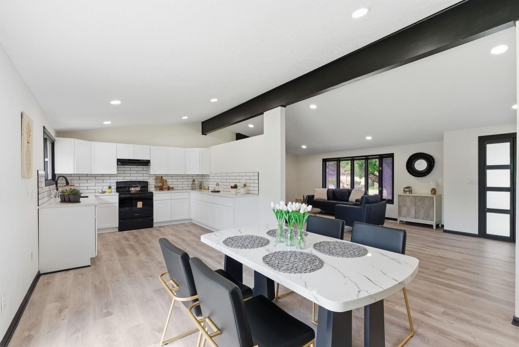 4052 N Auburn Bel Aire KS 67220