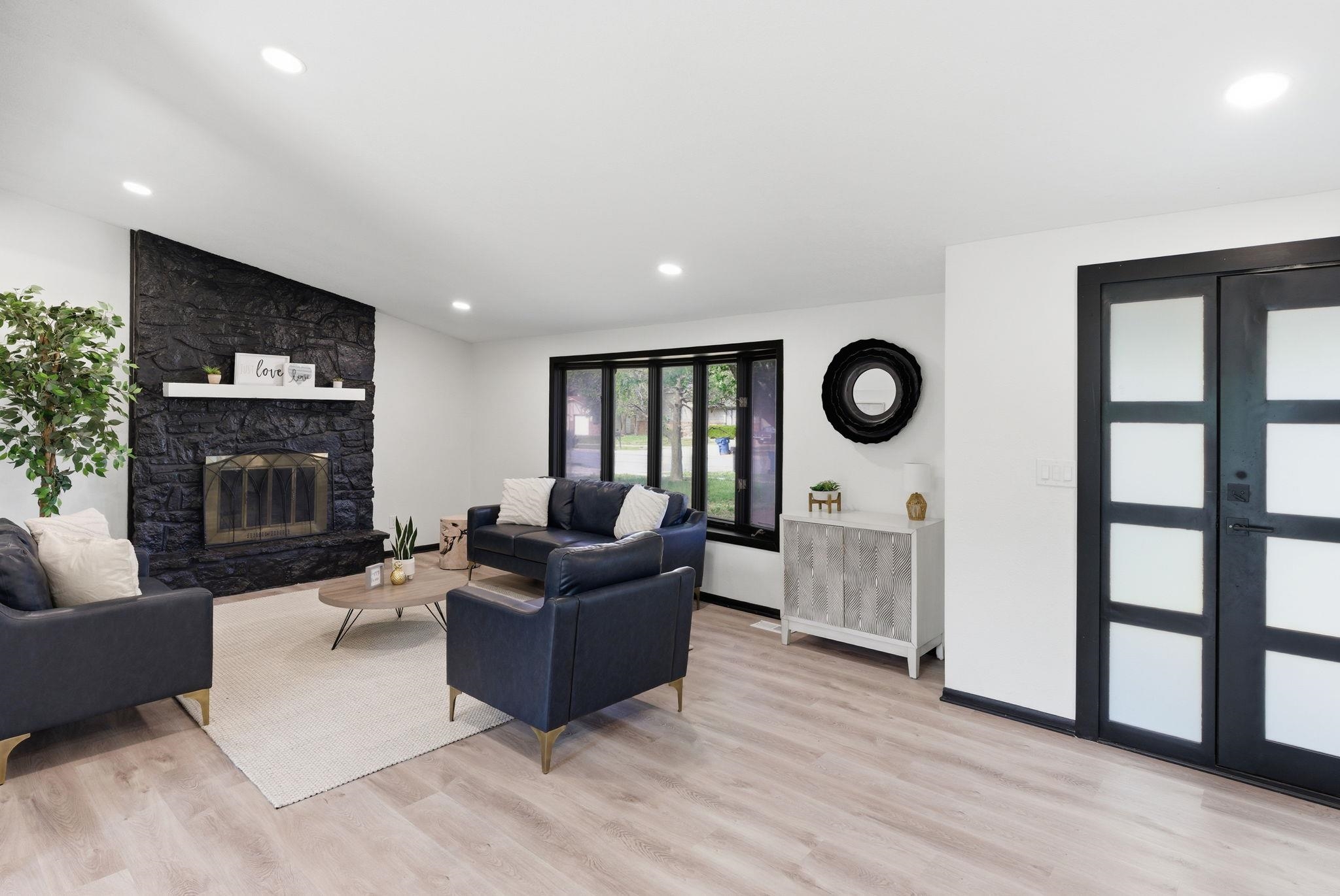 4052 N Auburn Bel Aire KS 67220