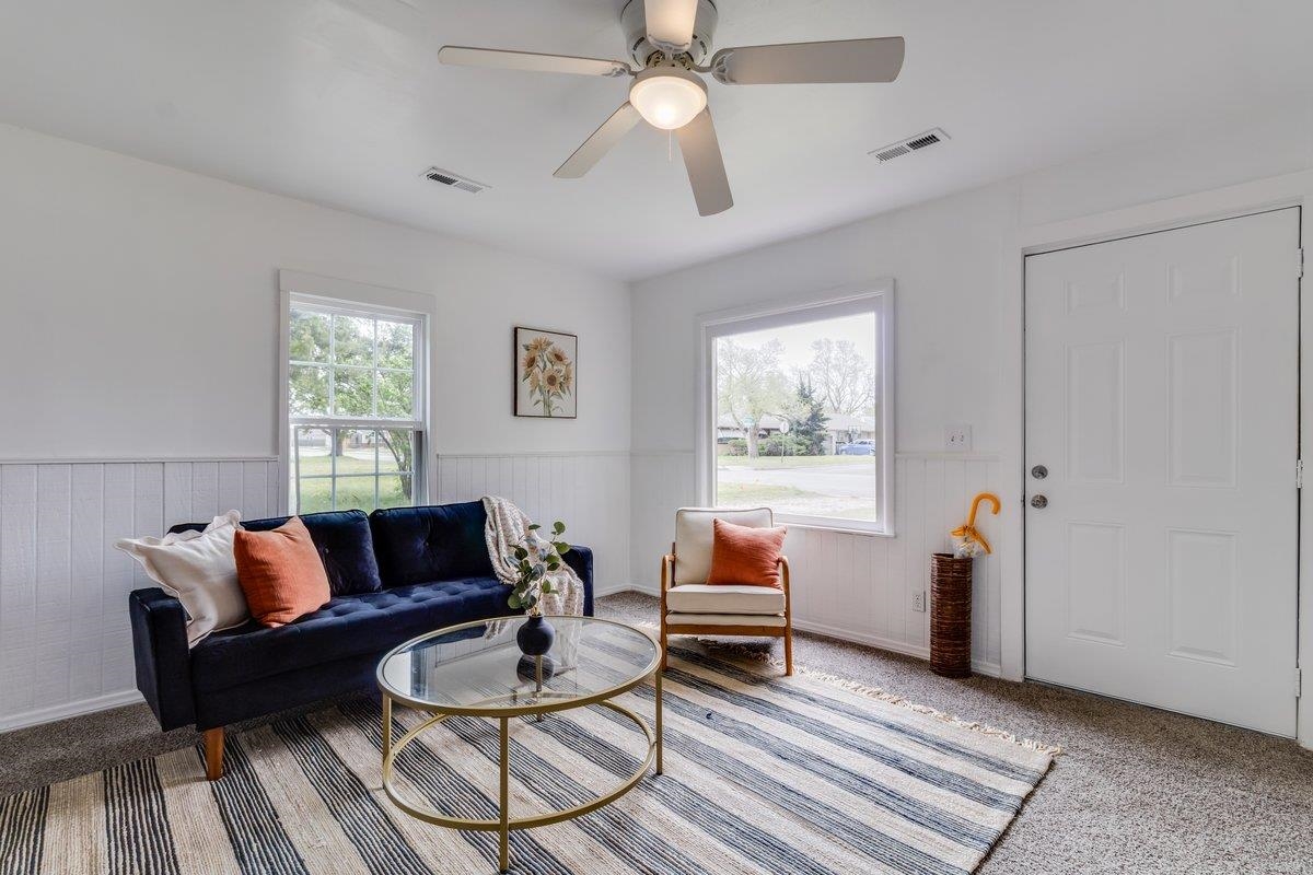 1524 E 12th Street Newton KS 67114