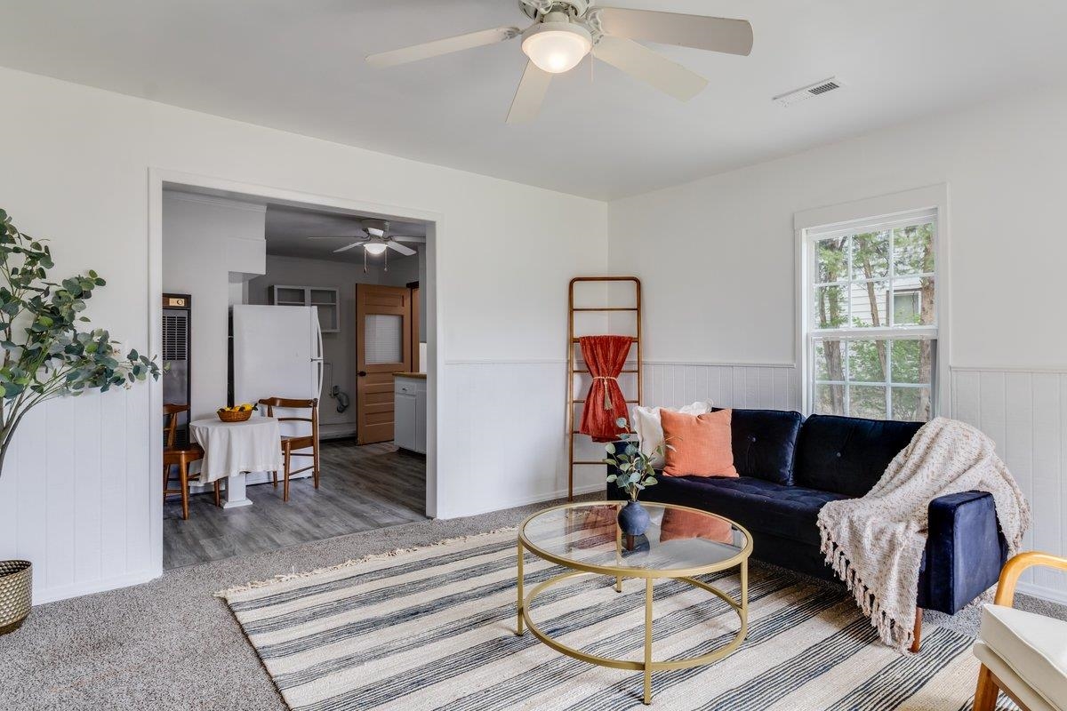 1524 E 12th Street Newton KS 67114
