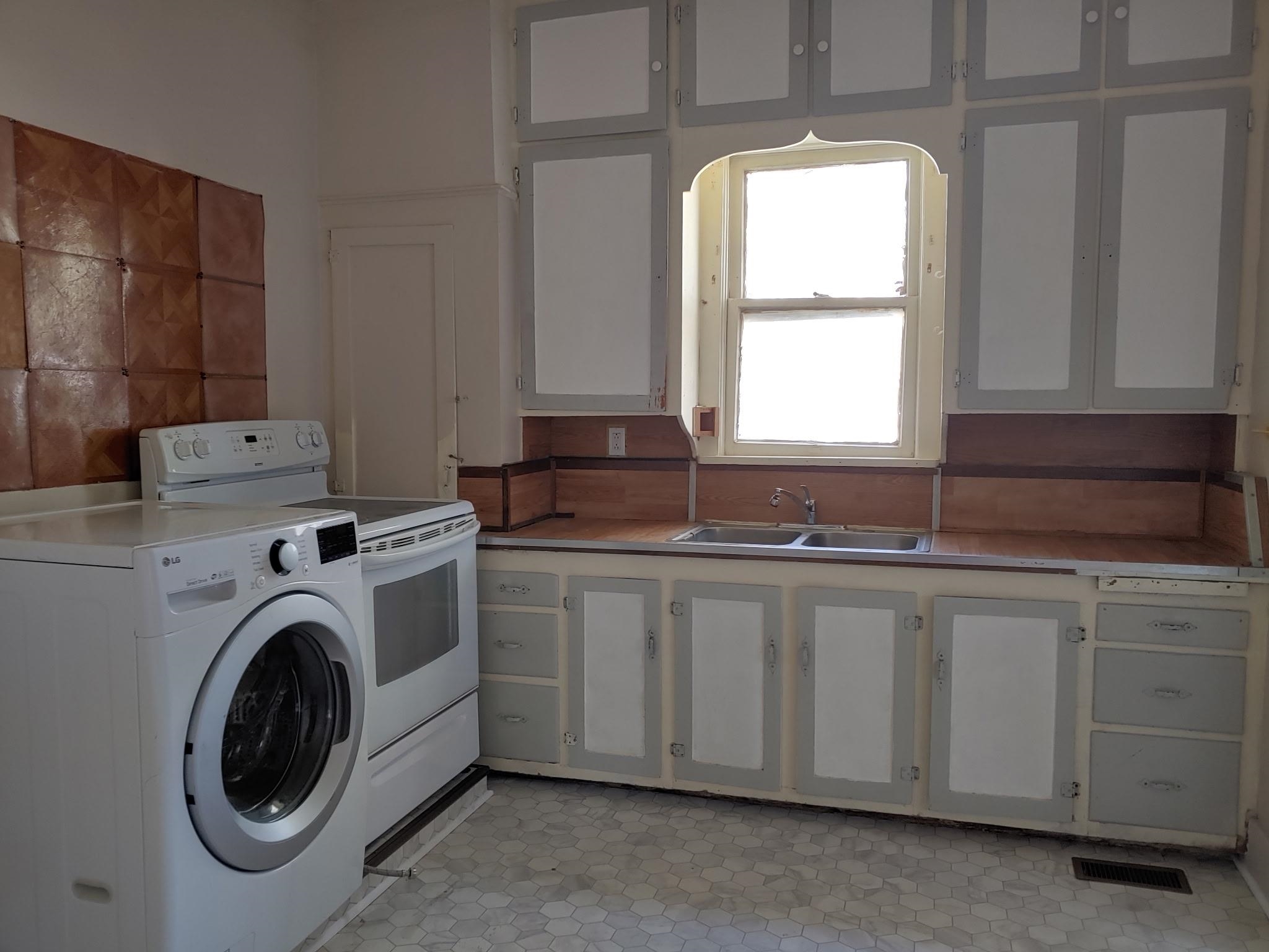408 W 5th Newton KS 67114