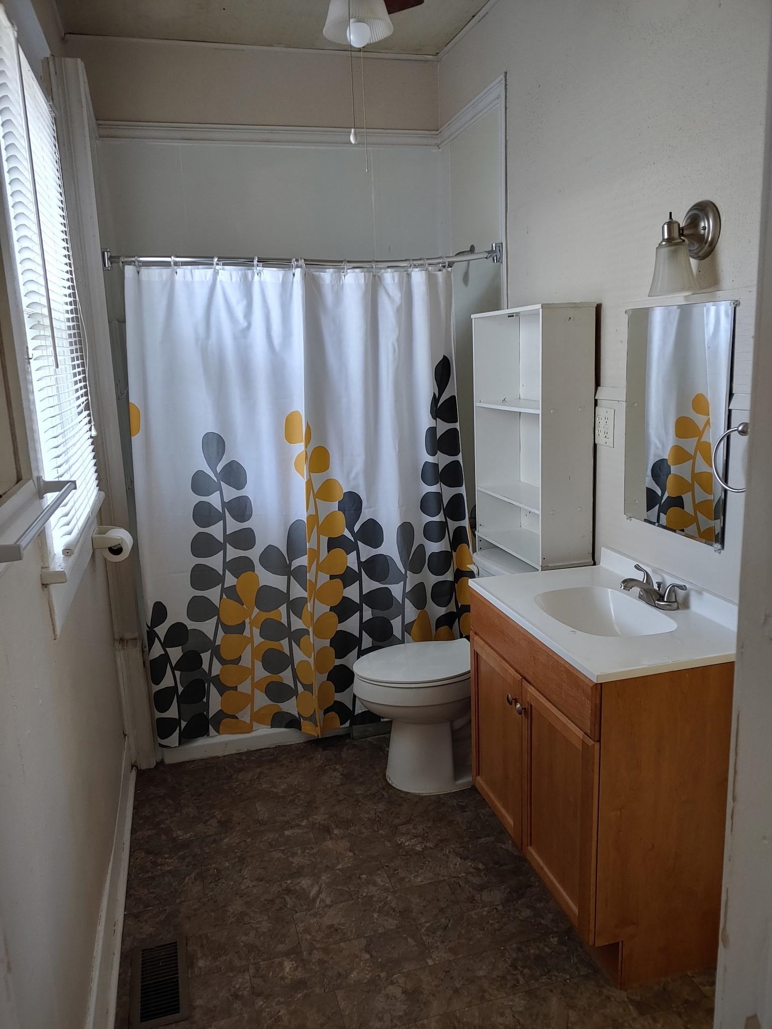 408 W 5th Newton KS 67114