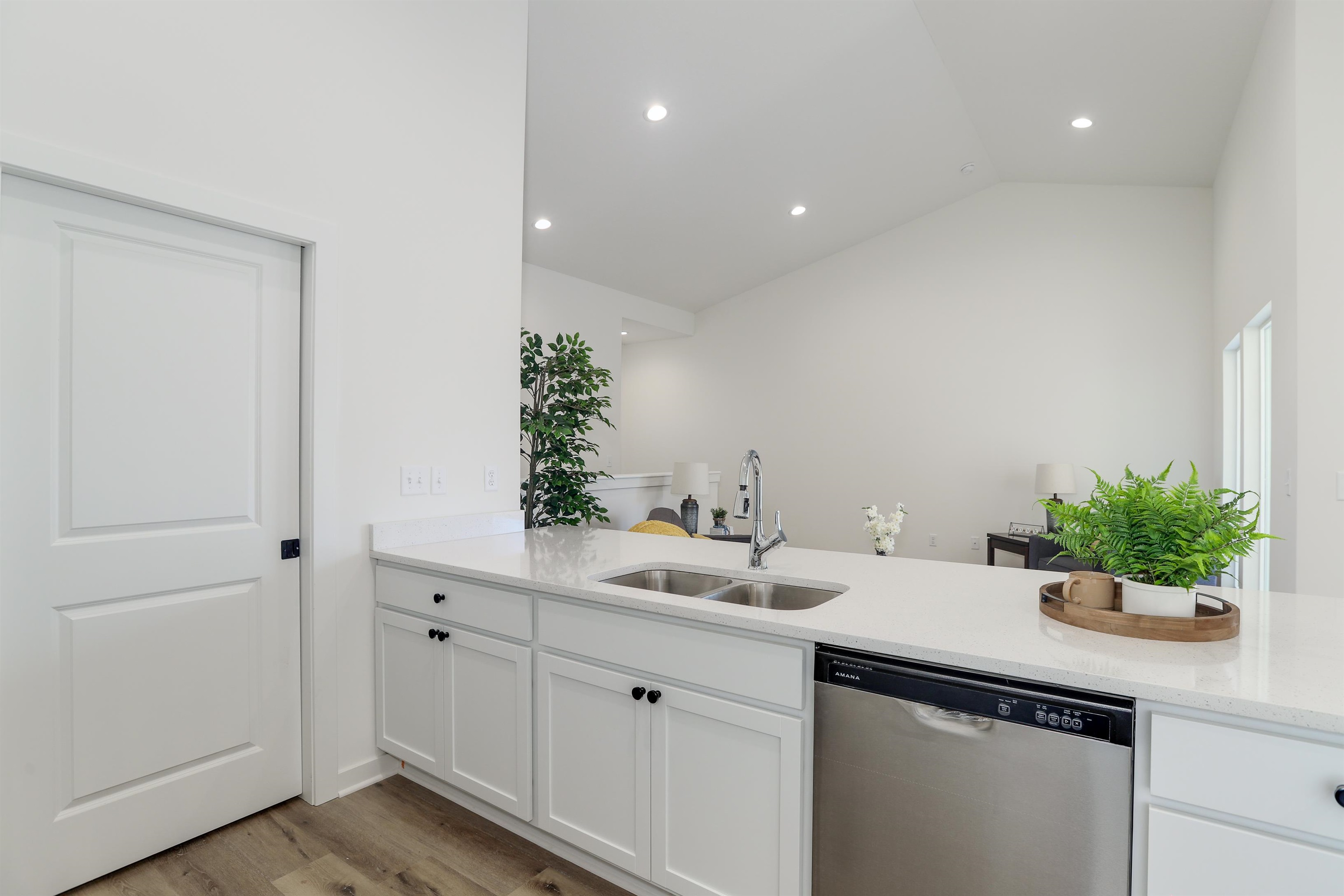 5255 Pinecrest Court N Bel Aire KS 67220